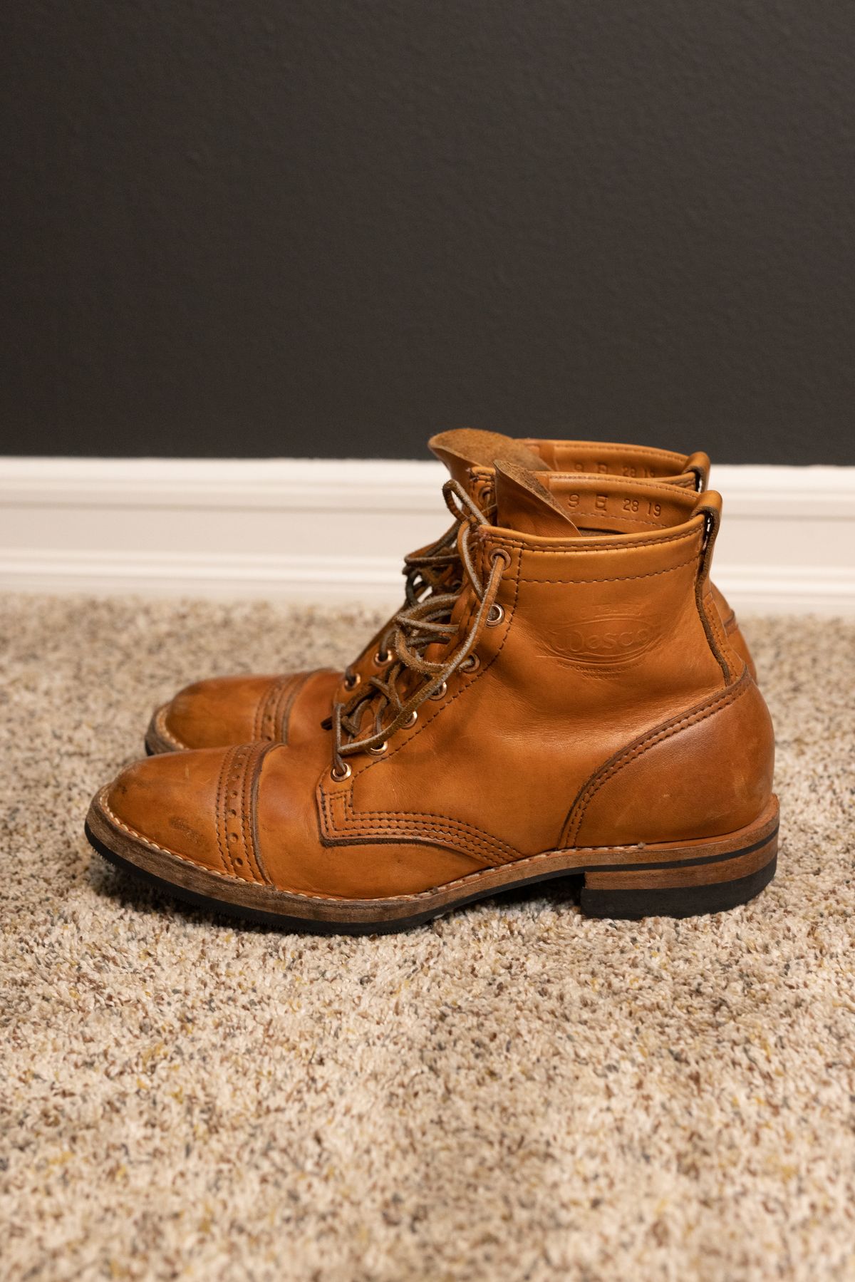 Photo by stl002 on November 2, 2022 of the Wesco Hendrik in Horween Natural Essex.