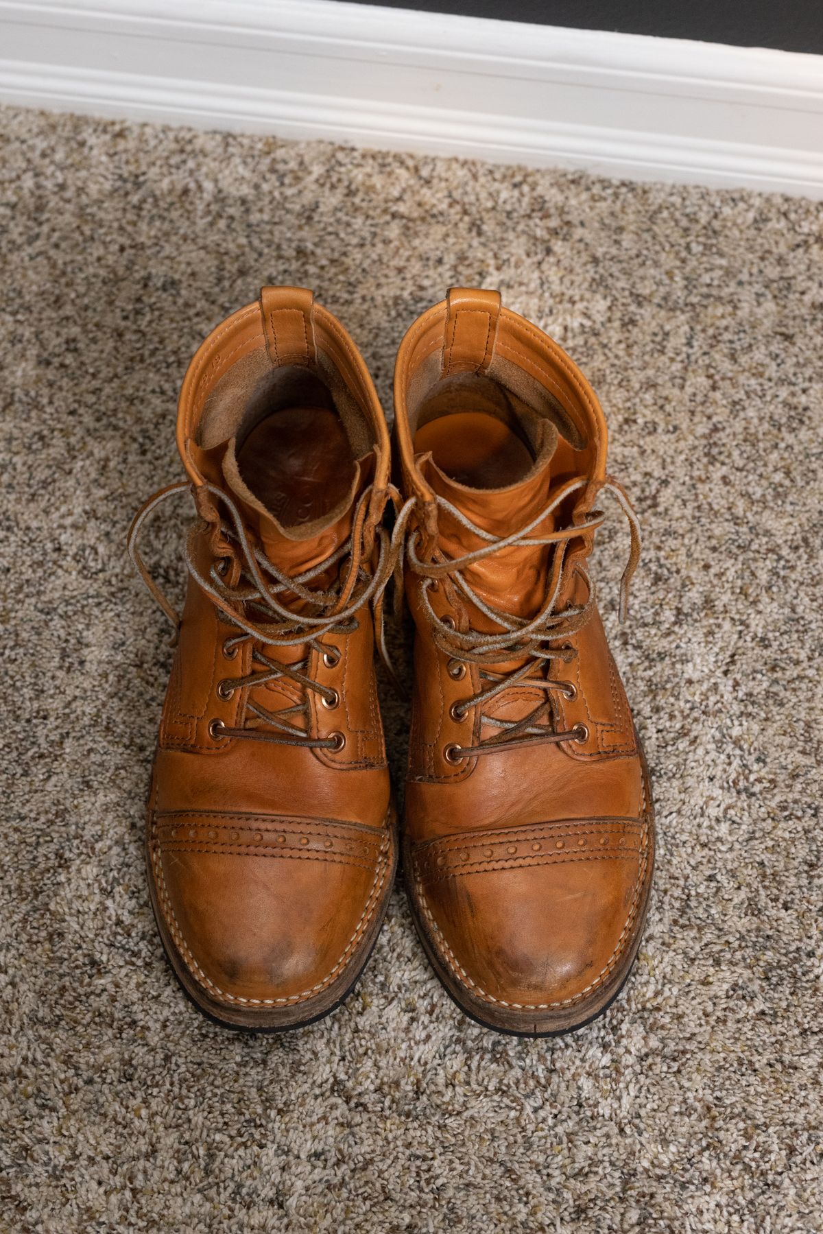 Photo by stl002 on November 2, 2022 of the Wesco Hendrik in Horween Natural Essex.