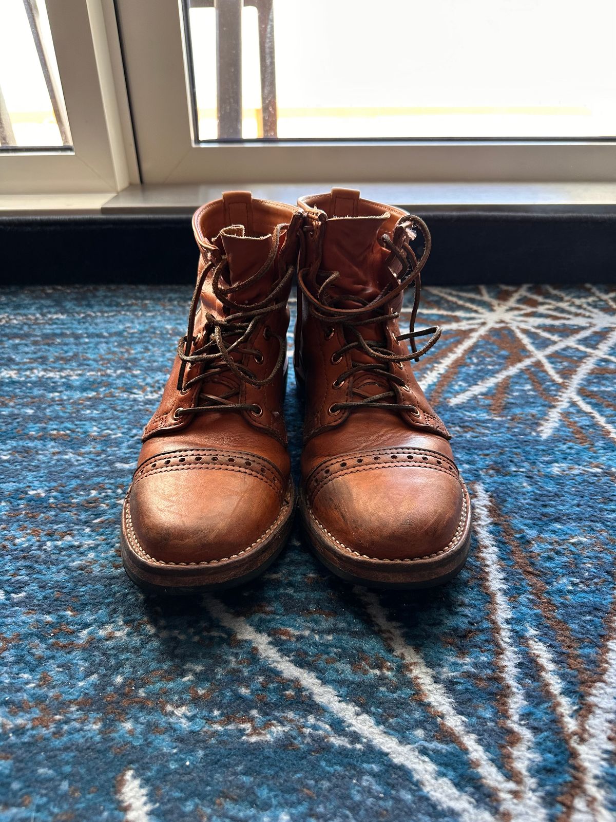 Photo by stl002 on January 5, 2023 of the Wesco Hendrik in Horween Natural Essex.