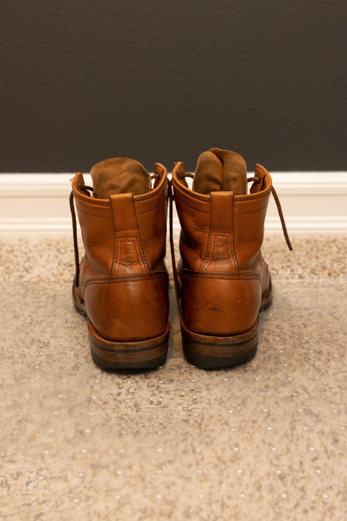 Photo by stl002 on February 3, 2023 of the Wesco Hendrik in Horween Natural Essex.