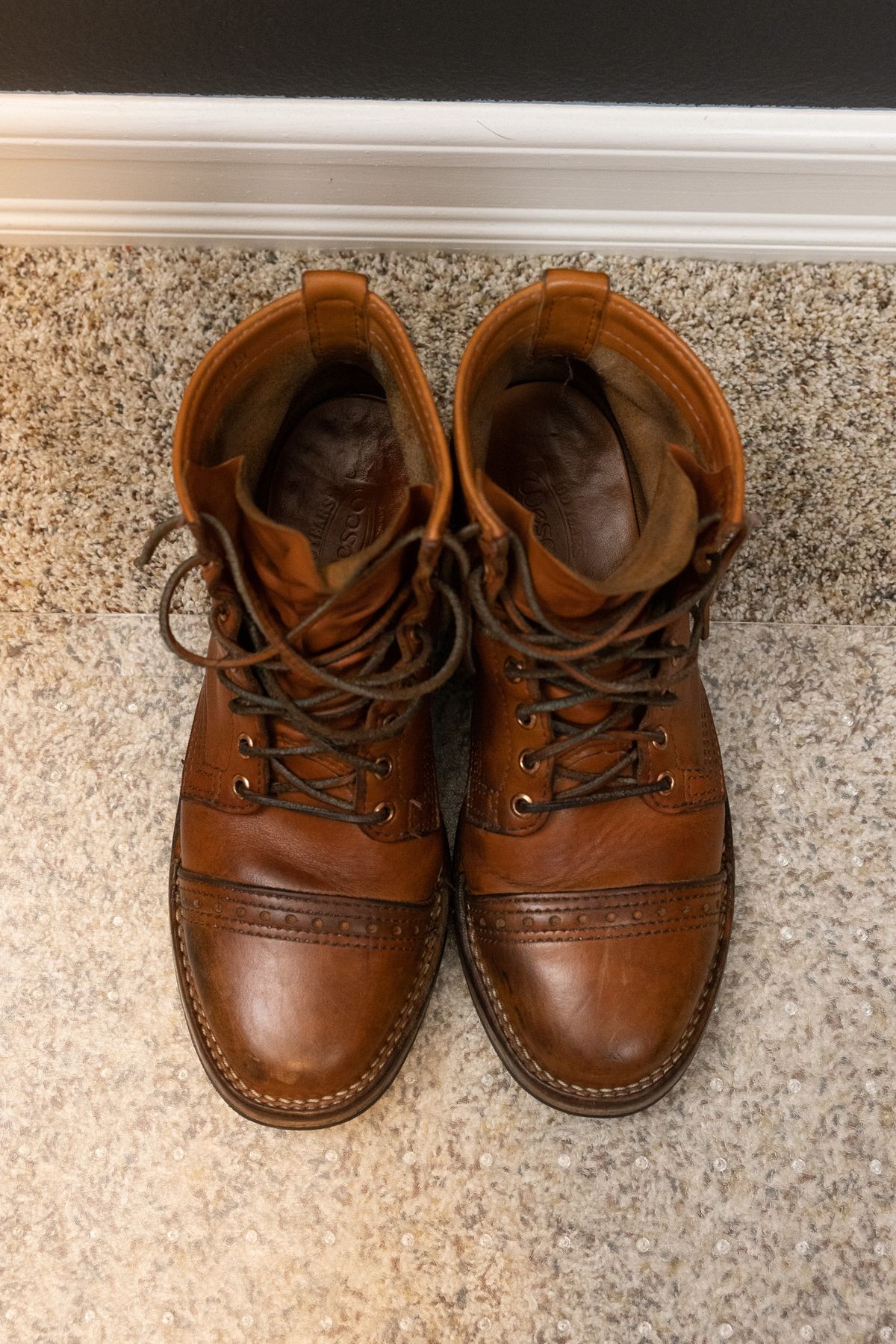 Photo by stl002 on February 3, 2023 of the Wesco Hendrik in Horween Natural Essex.
