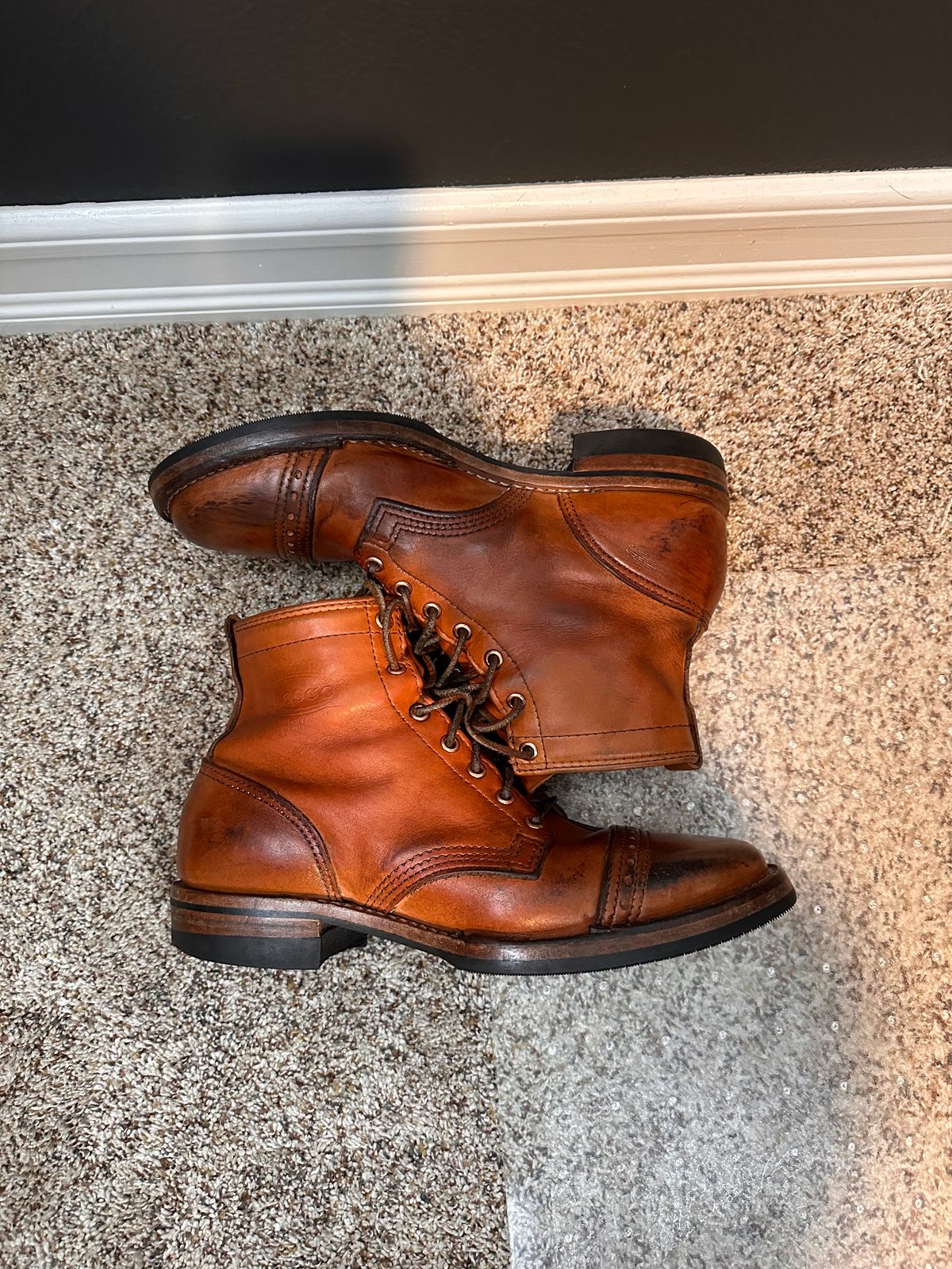 Photo by stl002 on March 5, 2023 of the Wesco Hendrik in Horween Natural Essex.
