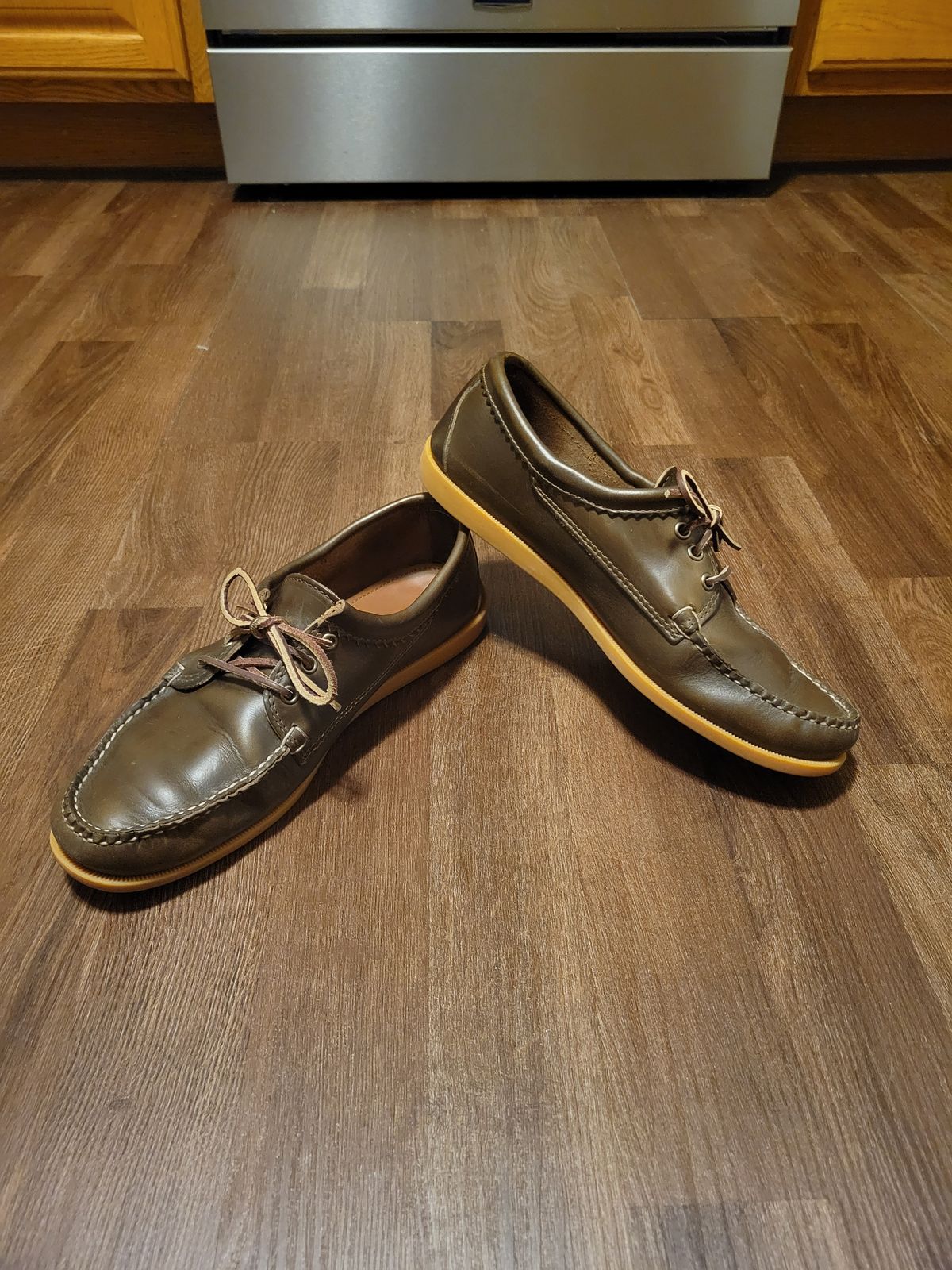 Photo by MagicBeardMan86 on February 1, 2024 of the Quoddy Blucher in Horween Olive Chromexcel.