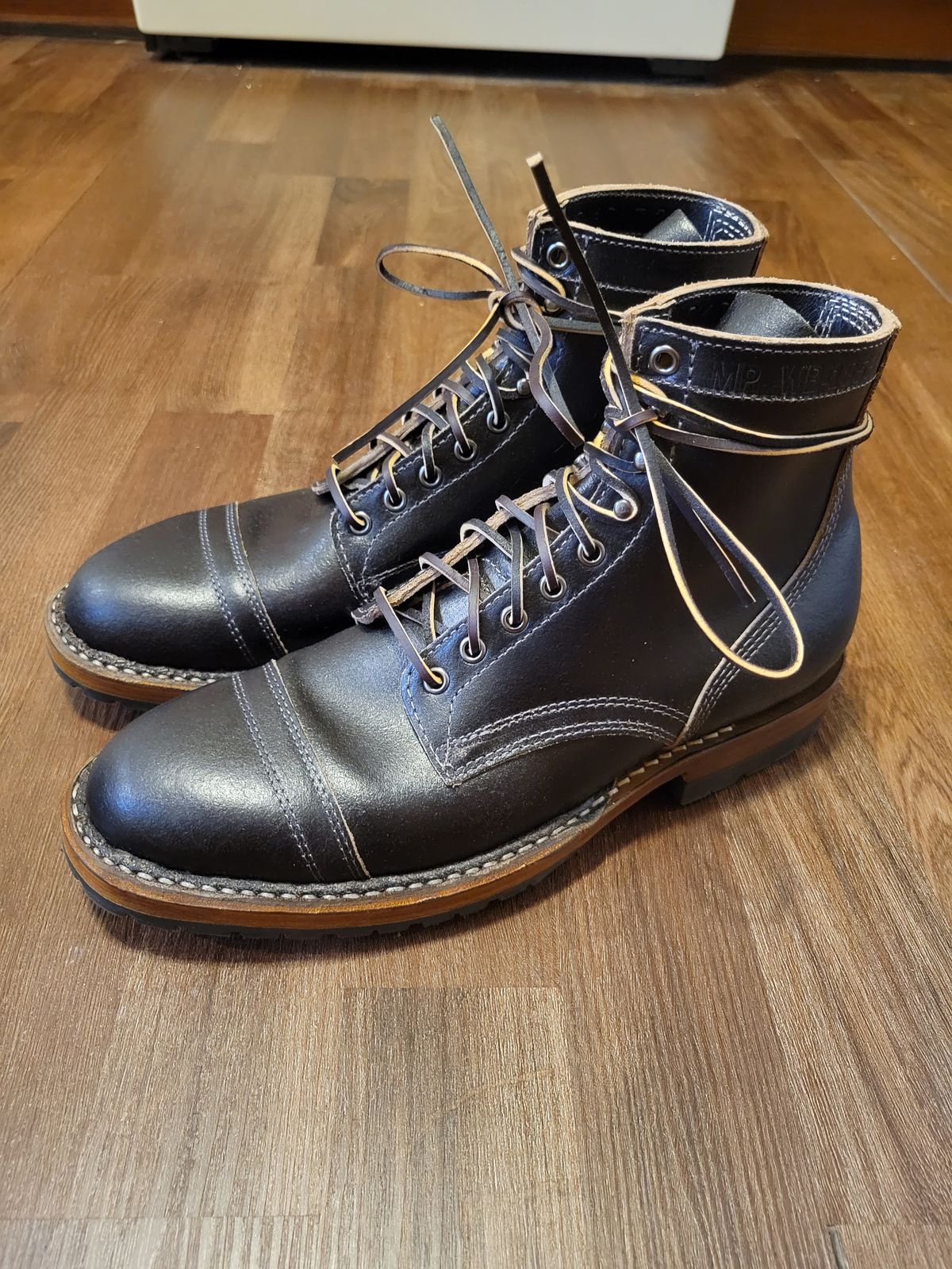 Photo by MagicBeardMan86 on October 1, 2023 of the White's MP-M1TC in Horween Black Waxed Flesh.