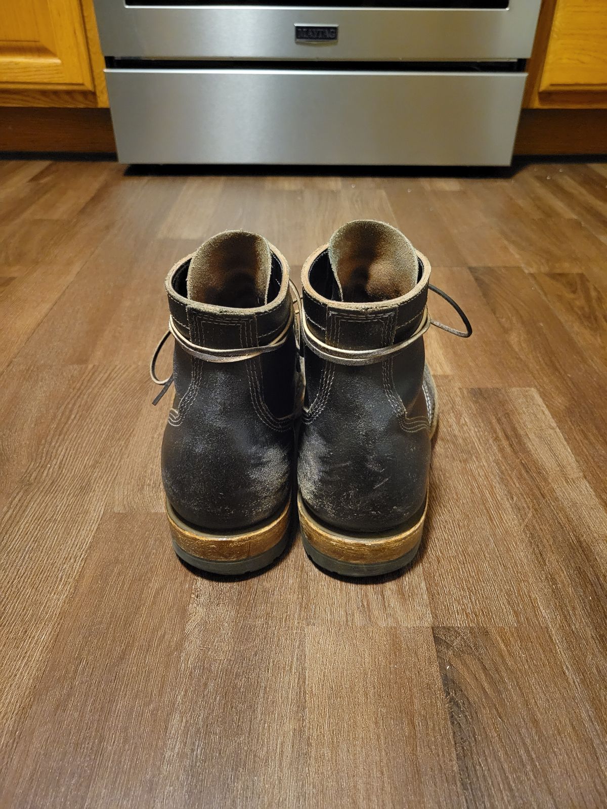 Photo by MagicBeardMan86 on January 3, 2024 of the White's MP-M1TC in Horween Black Waxed Flesh.