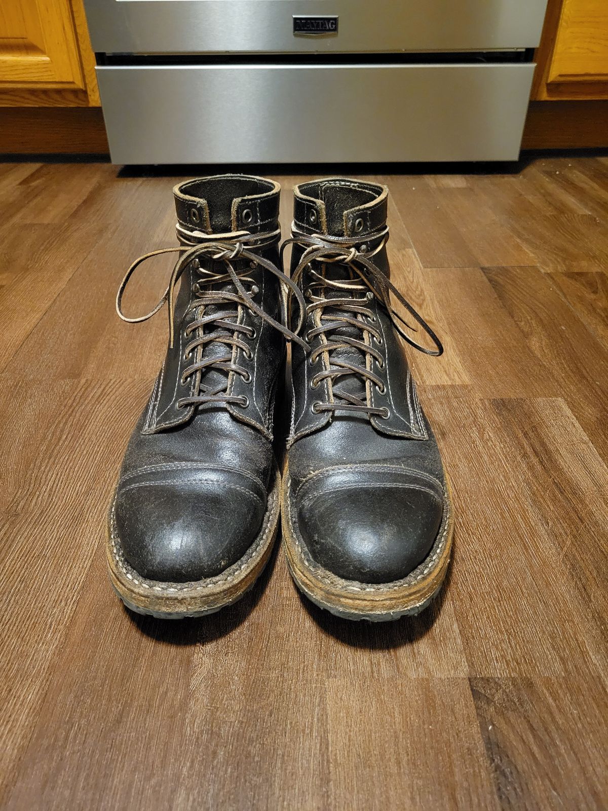 Photo by MagicBeardMan86 on January 3, 2024 of the White's MP-M1TC in Horween Black Waxed Flesh.