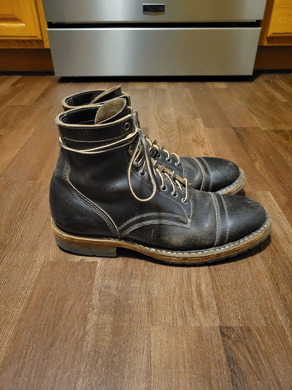 Photo by MagicBeardMan86 on January 3, 2024 of the White's MP-M1TC in Horween Black Waxed Flesh.
