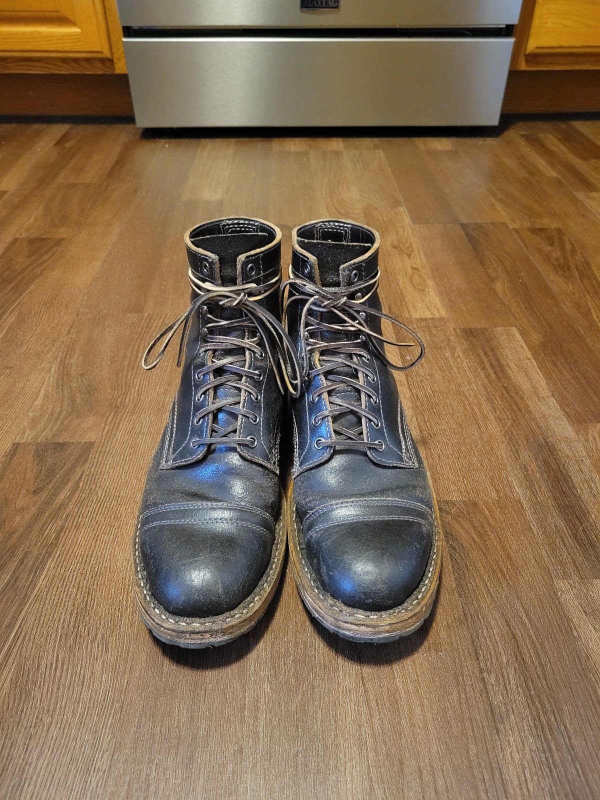 Photo by MagicBeardMan86 on February 5, 2024 of the White's MP-M1TC in Horween Black Waxed Flesh.