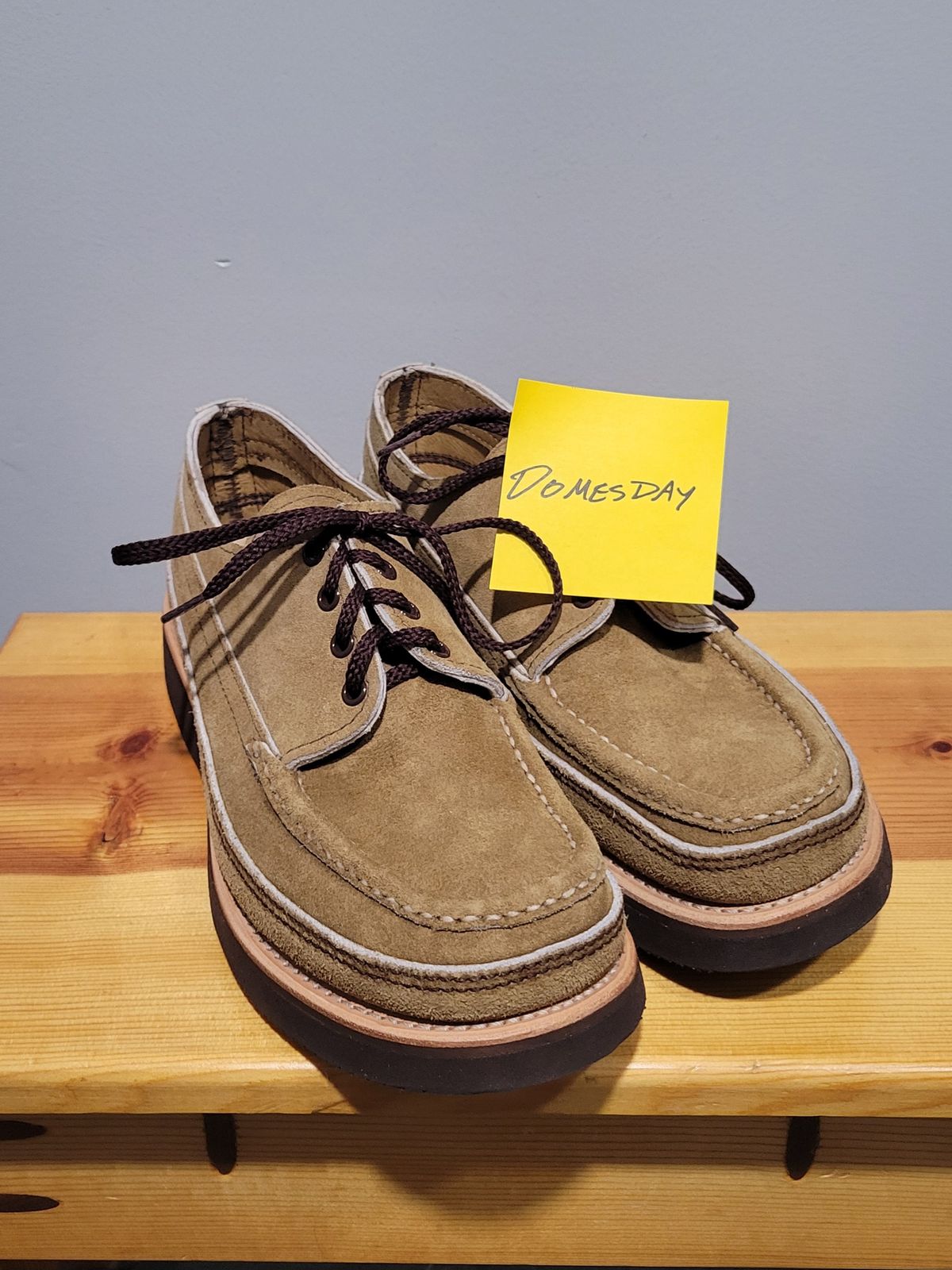 Photo by MagicBeardMan86 on October 6, 2024 of the Russell Moccasin Co. Fishing Oxford in Tan Laramie Suede.