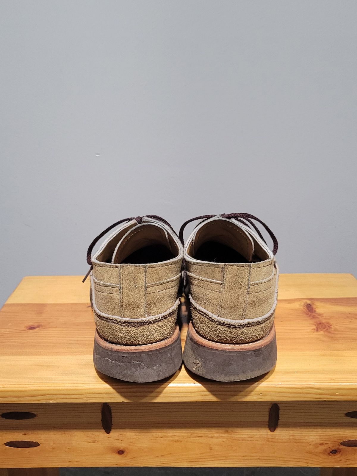 Photo by MagicBeardMan86 on March 5, 2025 of the Russell Moccasin Co. Fishing Oxford in Tan Laramie Suede.