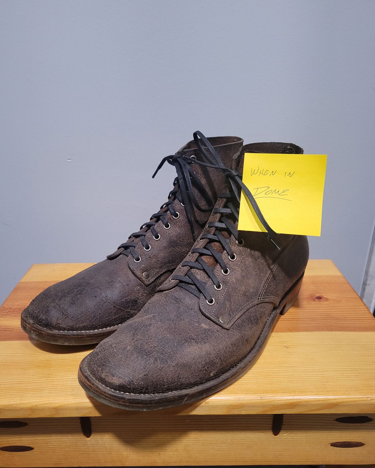 Photo by MagicBeardMan86 on November 5, 2024 of the NF Bootmaker Fritz Boot in C.F. Stead Stone Waxy Mohawk.