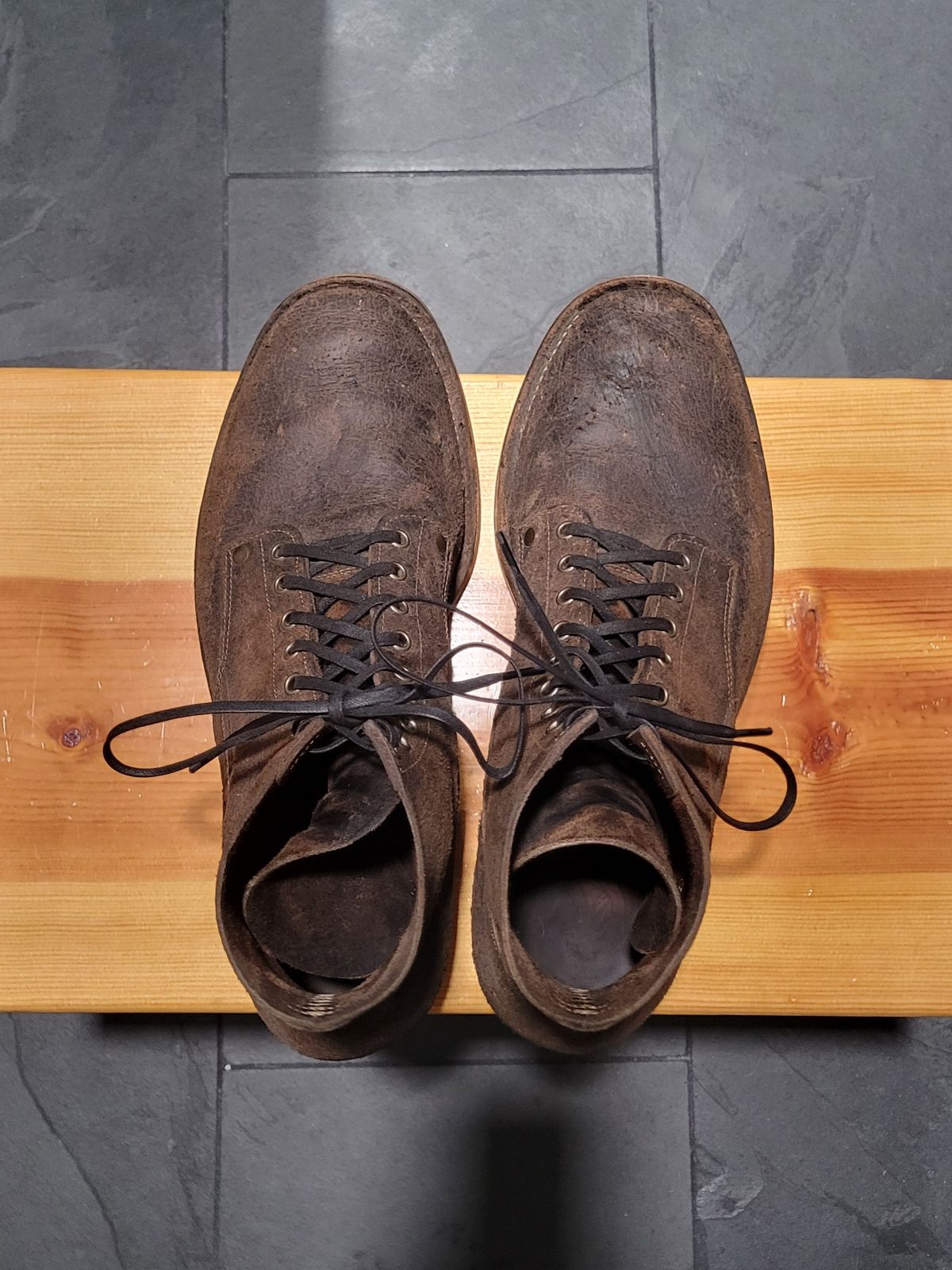 Photo by MagicBeardMan86 on March 5, 2025 of the NF Bootmaker Fritz Boot in C.F. Stead Stone Waxy Mohawk.