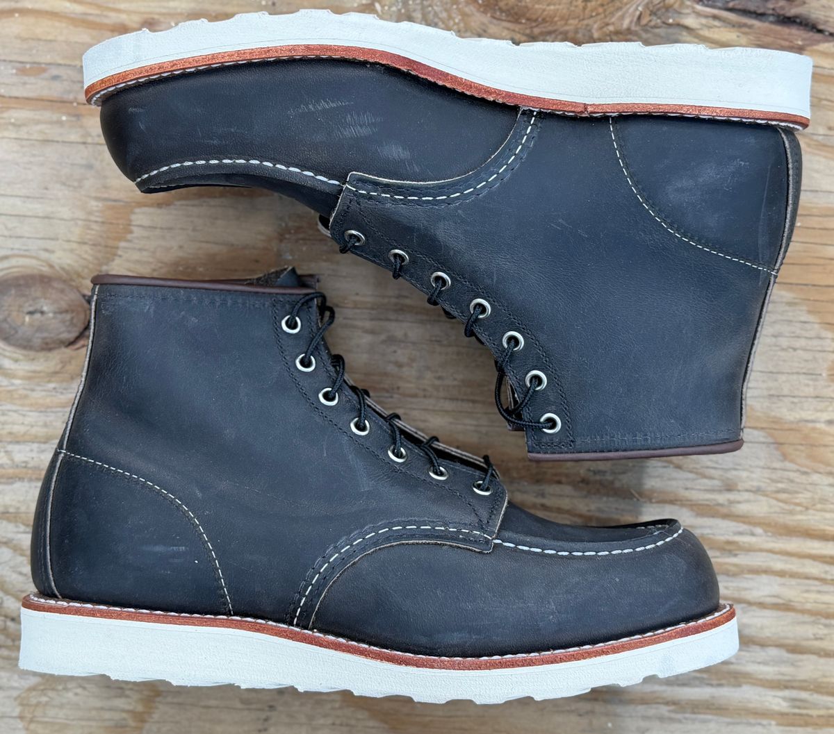 Photo by ChrisoftheW on March 12, 2026 of the Red Wing 8890 Classic Moc in S.B. Foot Charcoal Rough and Tough.