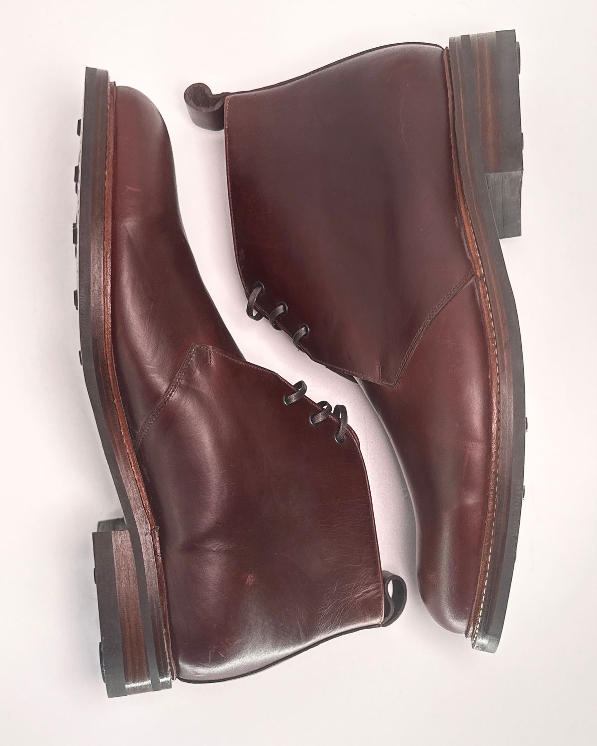 Photo by ChrisoftheW on January 3, 2024 of the Caswell Boot Company Coimbra in Horween Color 8 Chromexcel.