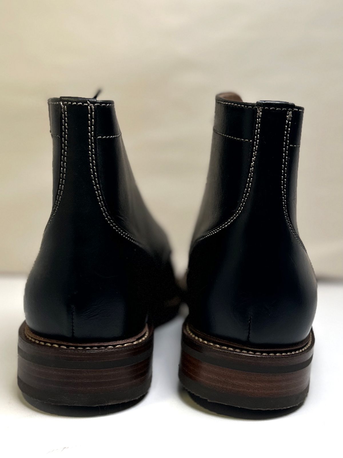 Photo by ChrisoftheW on February 15, 2023 of the Caswell Boot Company Lisbon in Horween Black Chromexcel.