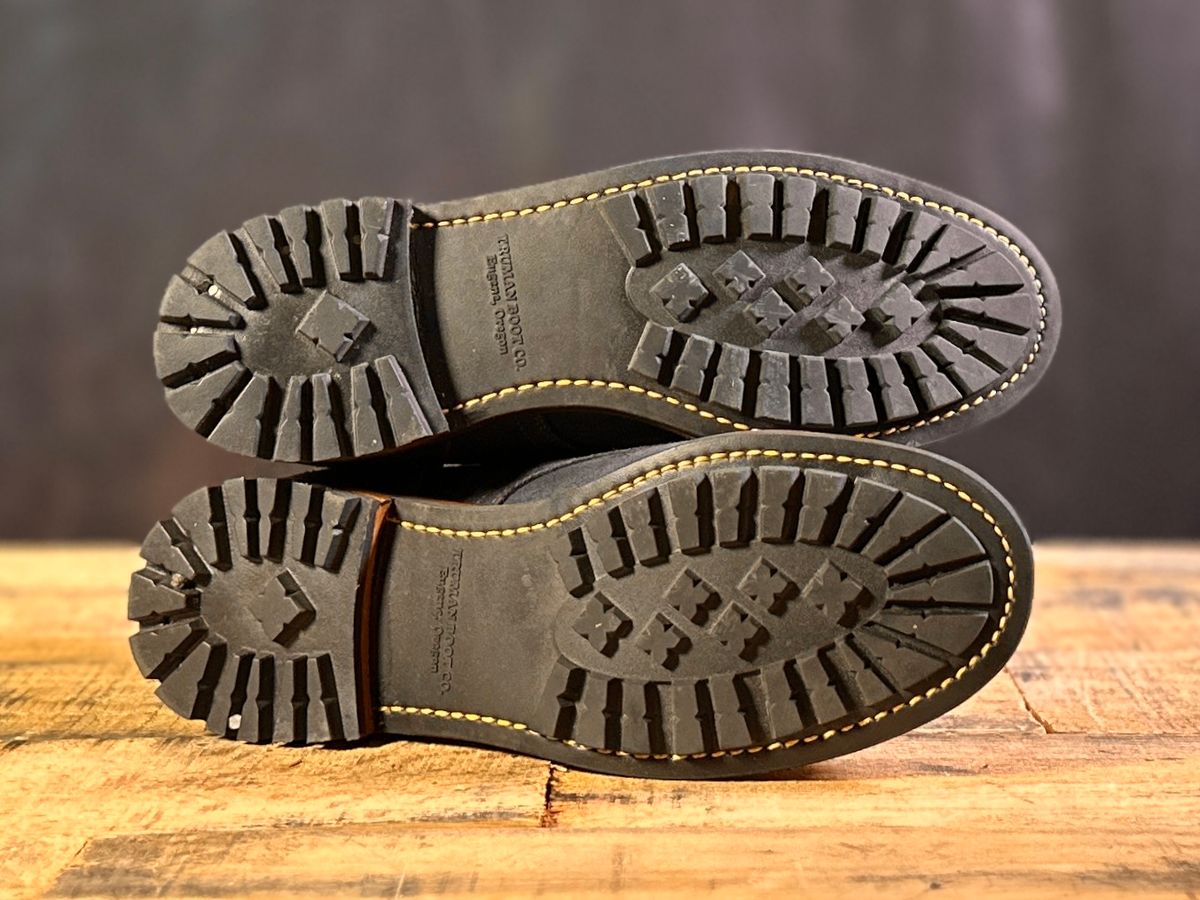 Photo by ChrisoftheW on December 7, 2024 of the Truman Cap Toe Boot in Seidel Ink Cheaha Rough Out.