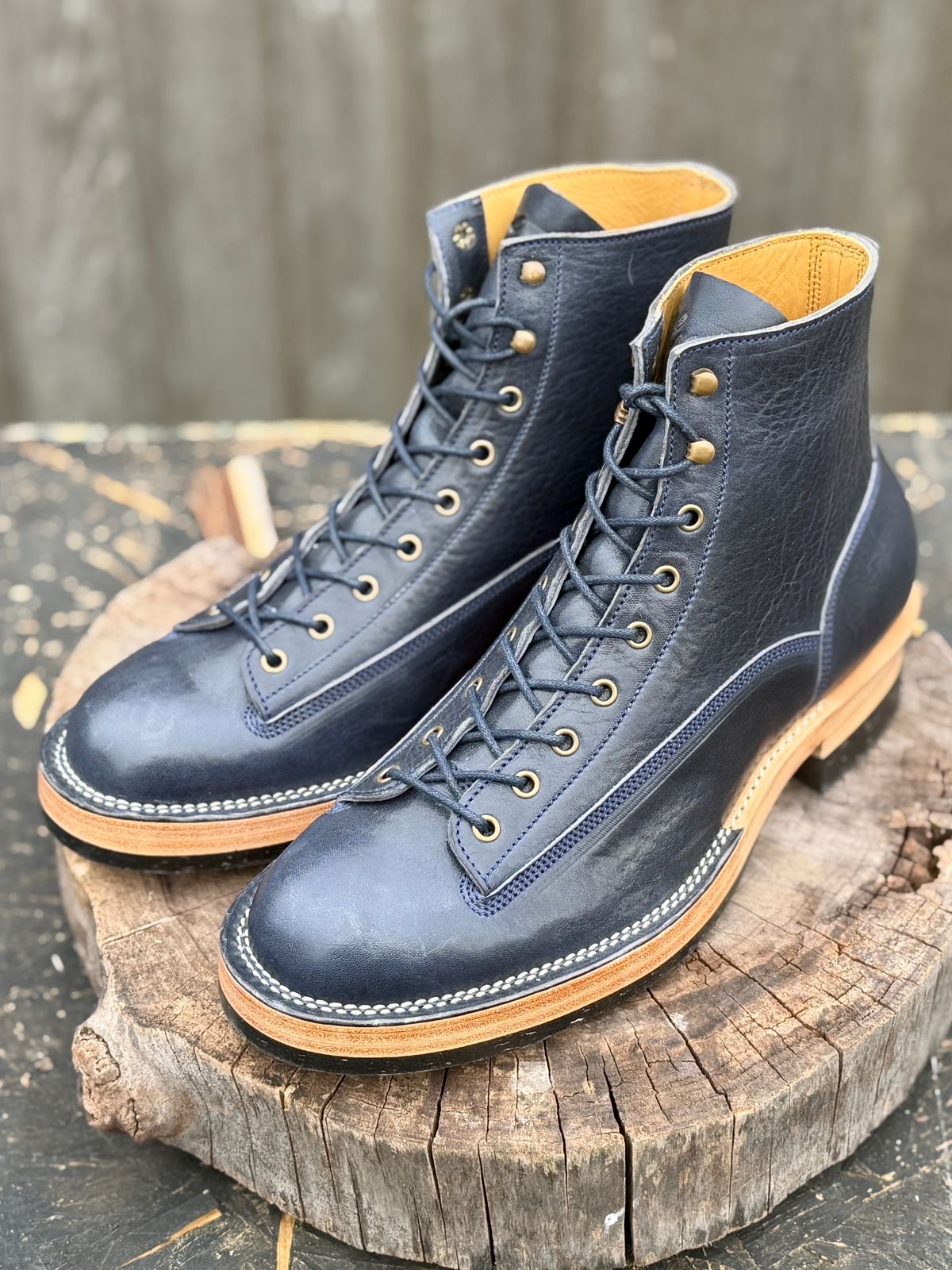 Photo by ChrisoftheW on March 24, 2026 of the Caswell Boot Company Carver in Horween Navy Aspen Horsefront.
