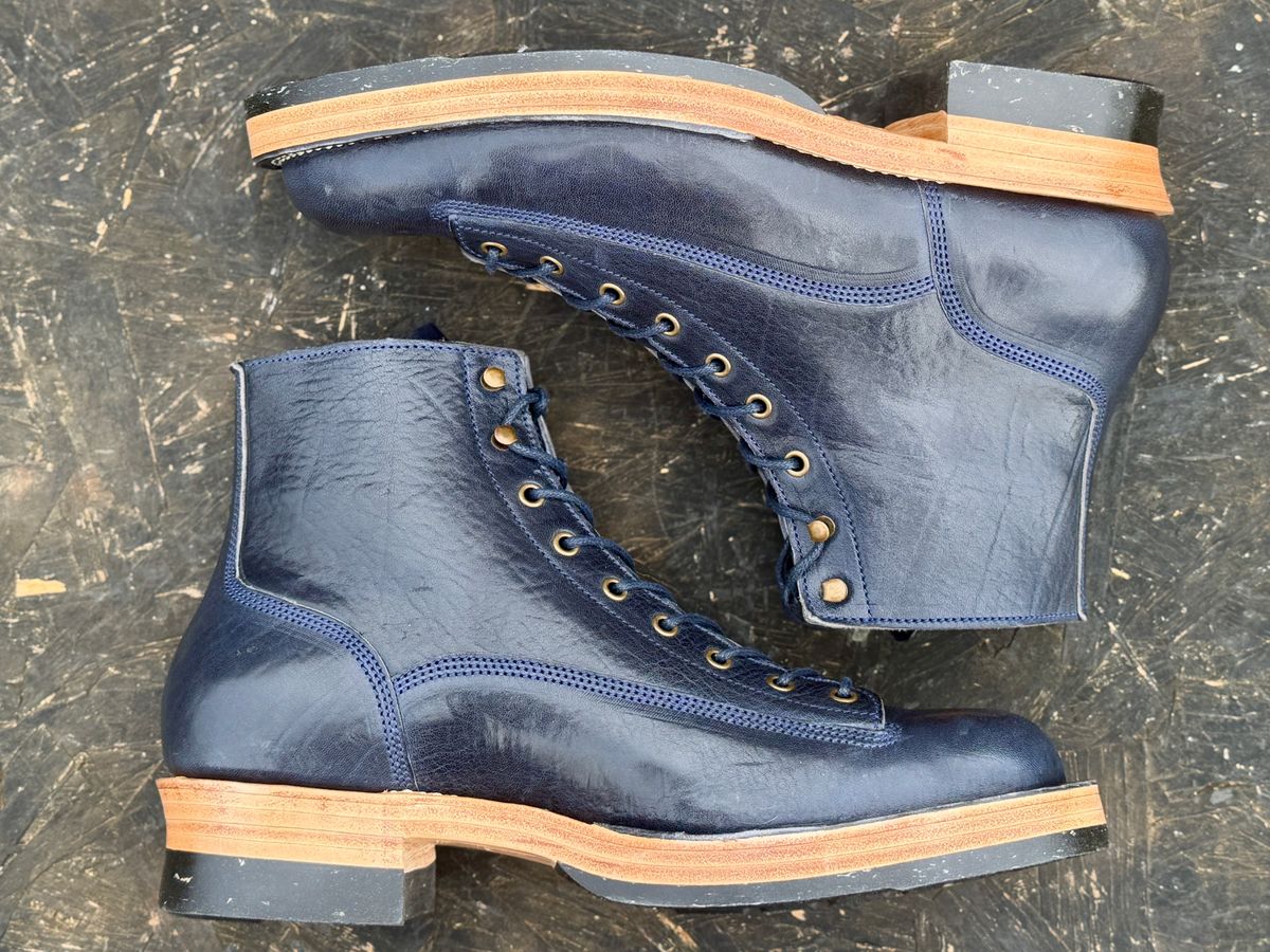 Photo by ChrisoftheW on March 24, 2026 of the Caswell Boot Company Carver in Horween Navy Aspen Horsefront.
