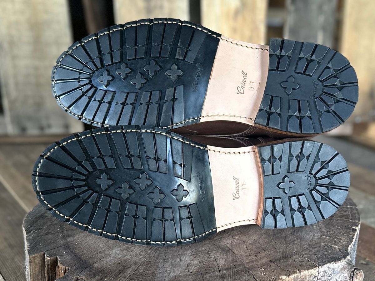 Photo by ChrisoftheW on October 5, 2025 of the Caswell Boot Company Lisbon in Maryam 1071 Horsebutt.