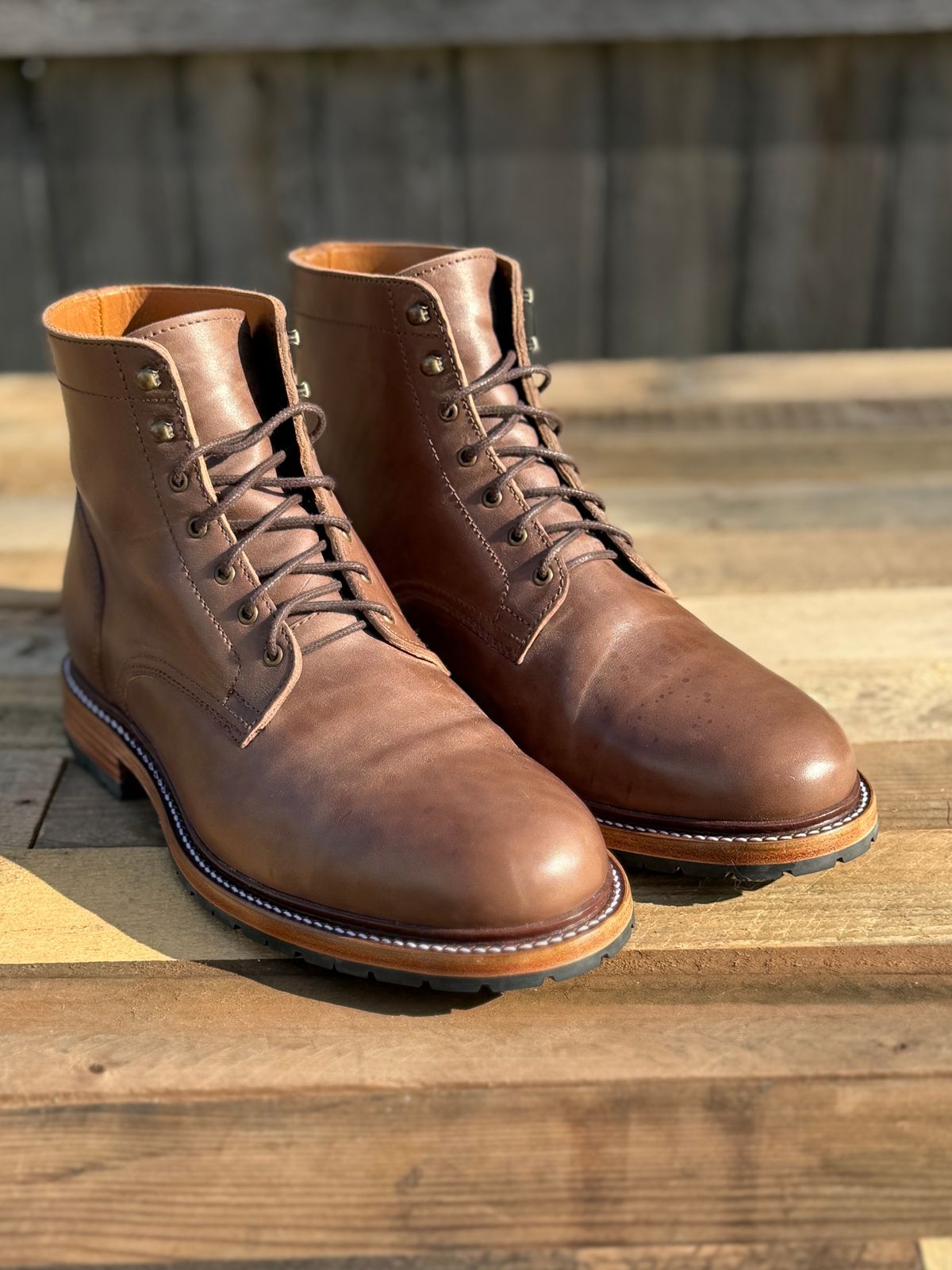 Photo by ChrisoftheW on November 5, 2025 of the Caswell Boot Company Lisbon in Maryam 1071 Horsebutt.