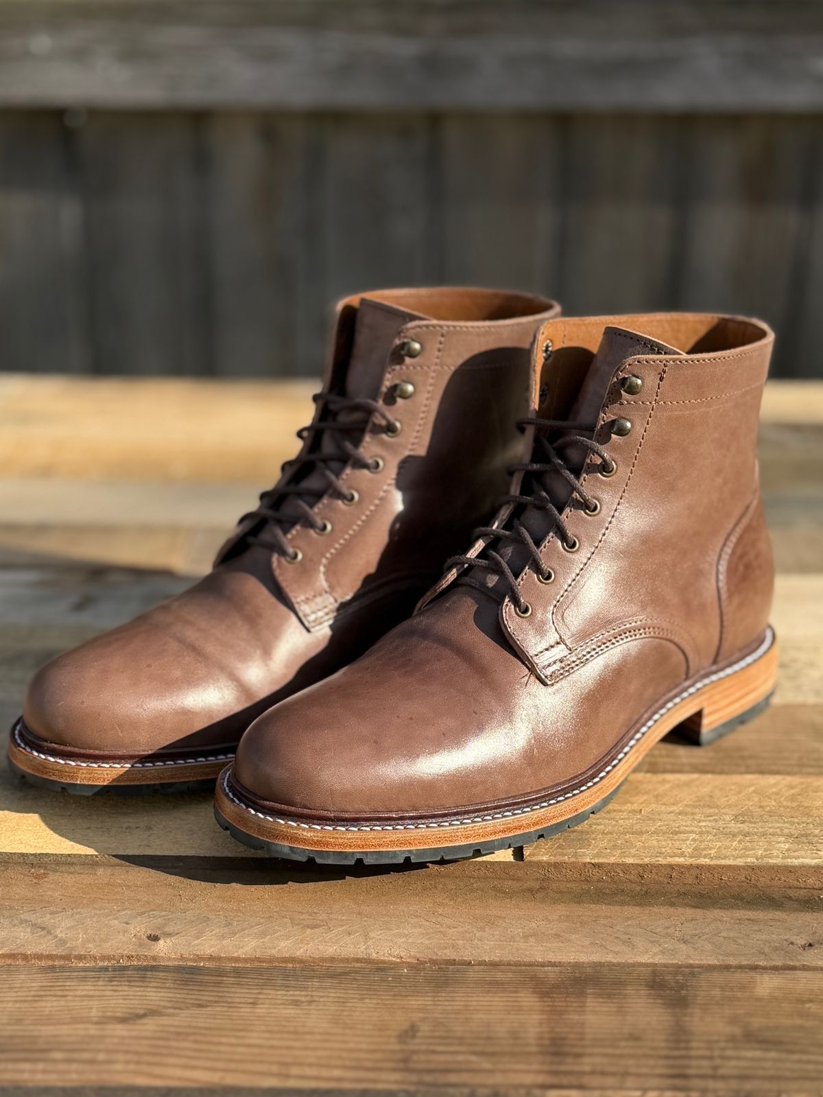 Photo by ChrisoftheW on November 5, 2025 of the Caswell Boot Company Lisbon in Maryam 1071 Horsebutt.