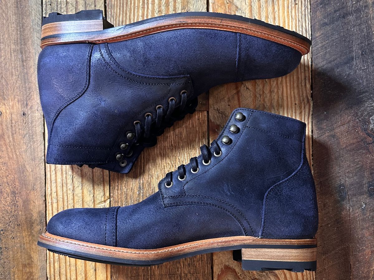 Photo by ChrisoftheW on May 30, 2025 of the Parkhurst The Richmond in C.F. Stead Blue Depths Rambler.