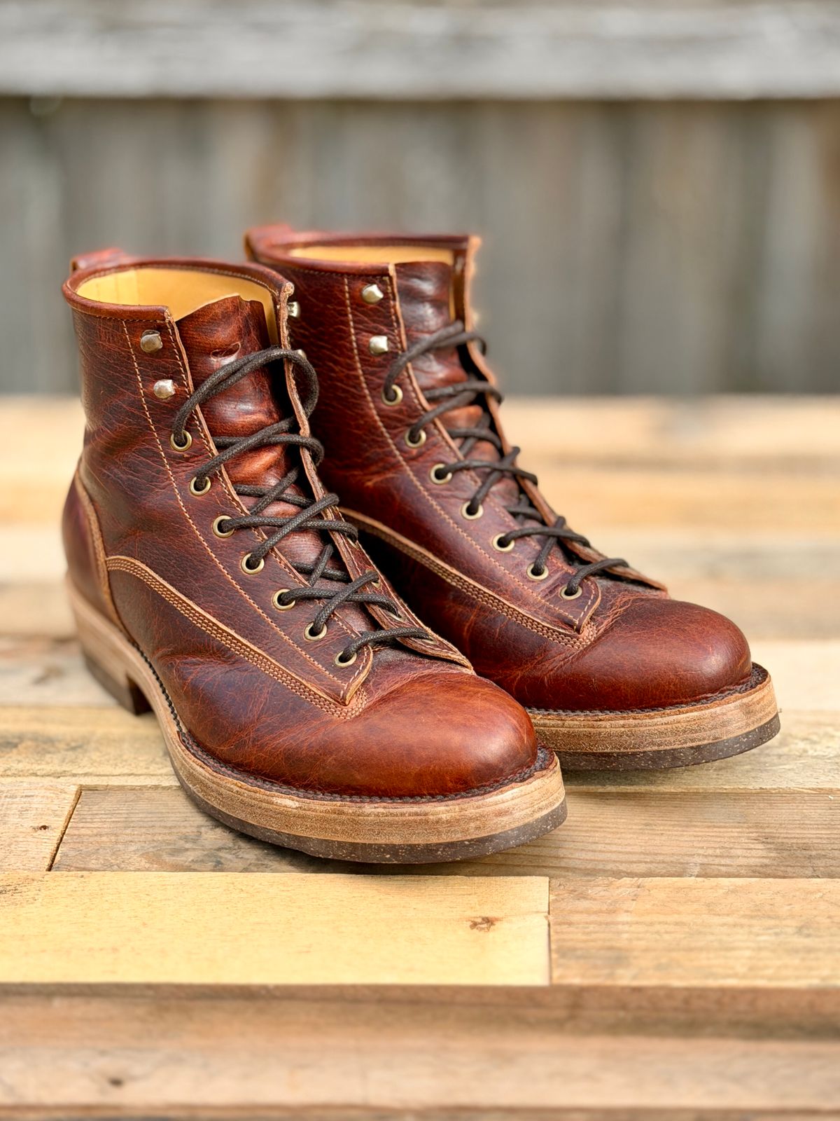 Photo by ChrisoftheW on November 5, 2025 of the Caswell Boot Company Carver in Law Tanning Burnt Chiptan Bison.