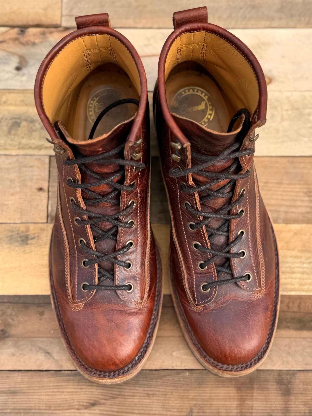 Photo by ChrisoftheW on November 5, 2025 of the Caswell Boot Company Carver in Law Tanning Burnt Chiptan Bison.