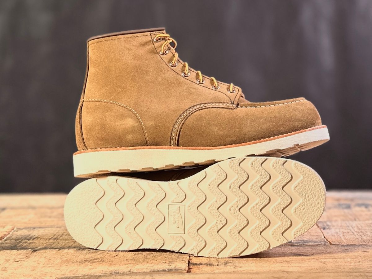 Photo by ChrisoftheW on December 7, 2024 of the Red Wing 8881 Classic Moc in S.B. Foot Olive Mohave Roughout.