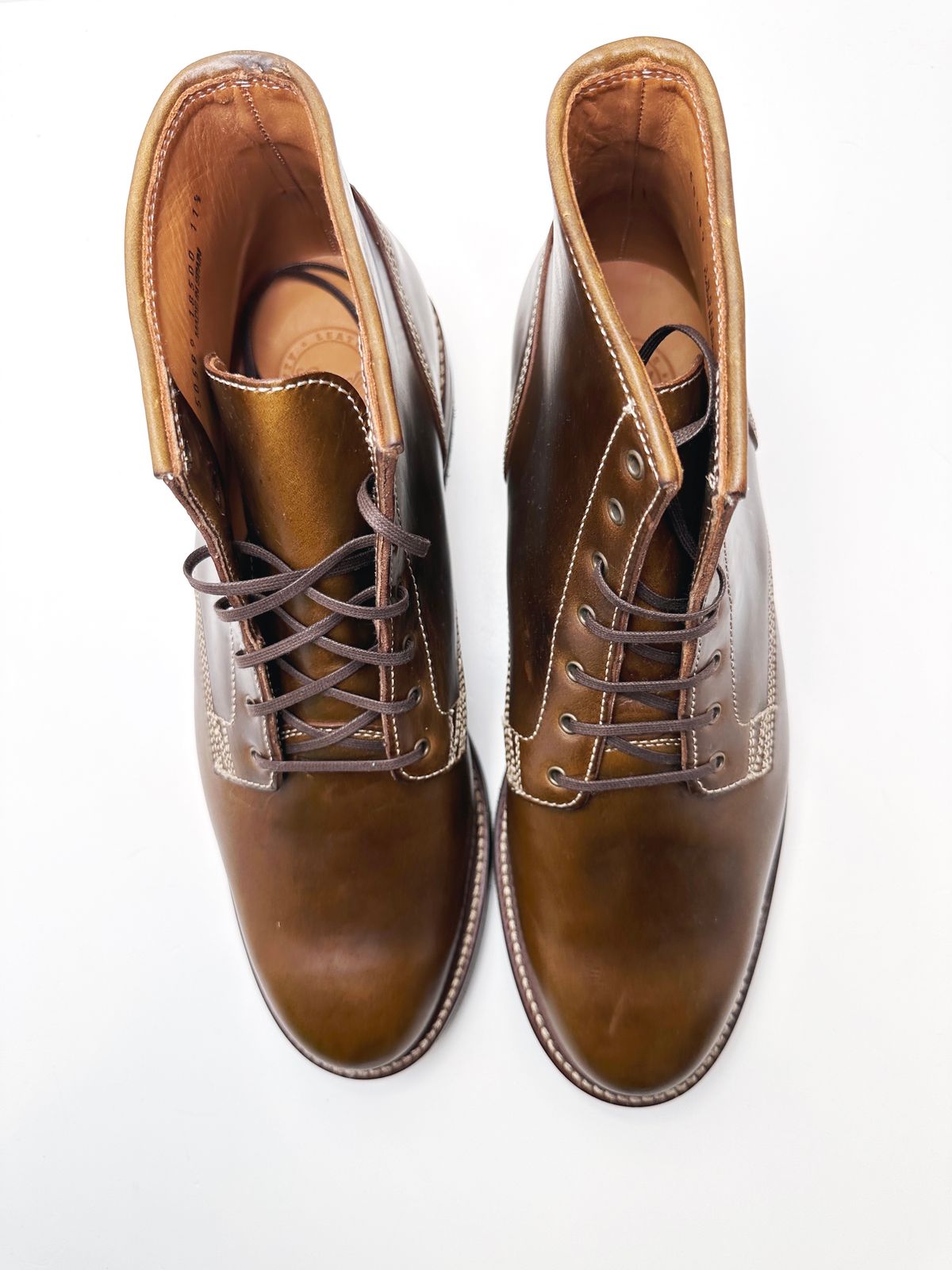 Photo by ChrisoftheW on November 2, 2023 of the Caswell Boot Company Lisbon II in Horween Olive Chromexcel.