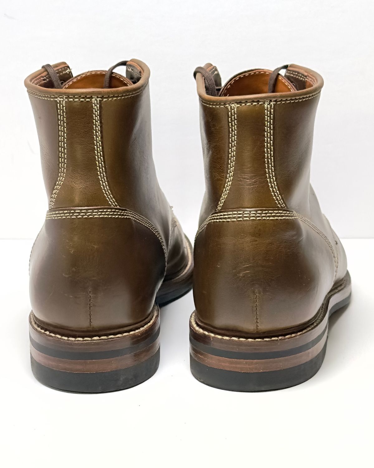 Photo by ChrisoftheW on March 6, 2024 of the Caswell Boot Company Lisbon II in Horween Olive Chromexcel.