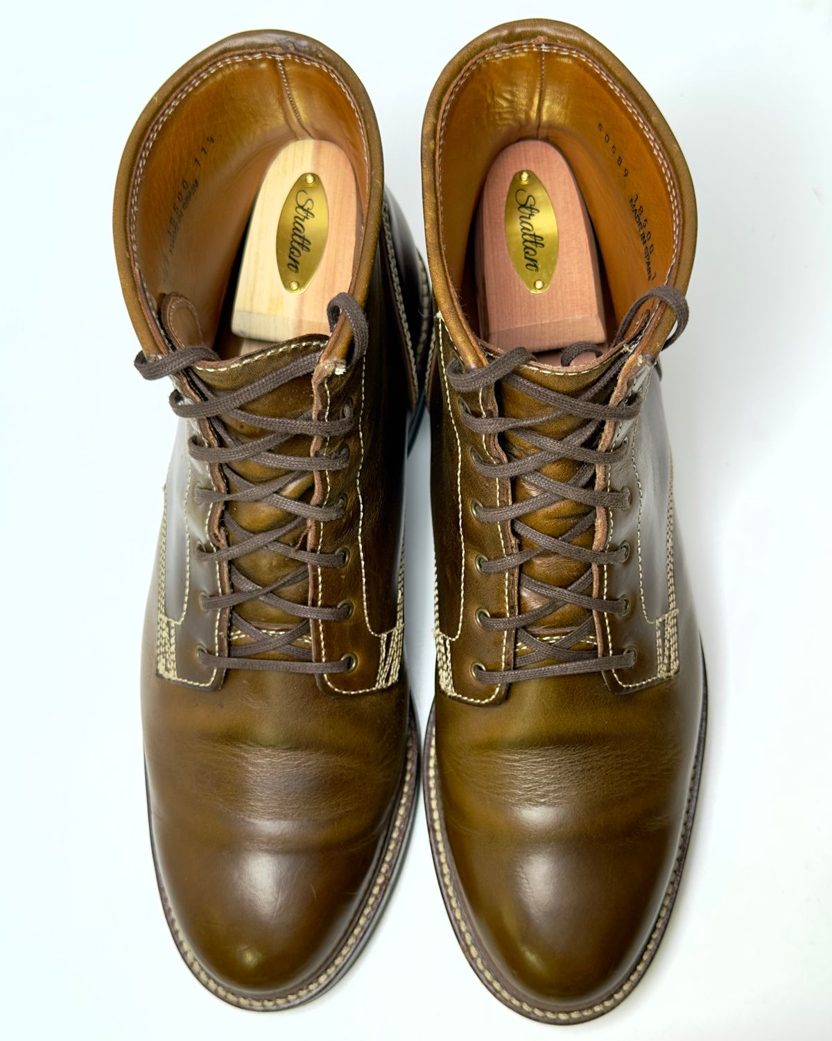 Photo by ChrisoftheW on March 6, 2024 of the Caswell Boot Company Lisbon II in Horween Olive Chromexcel.