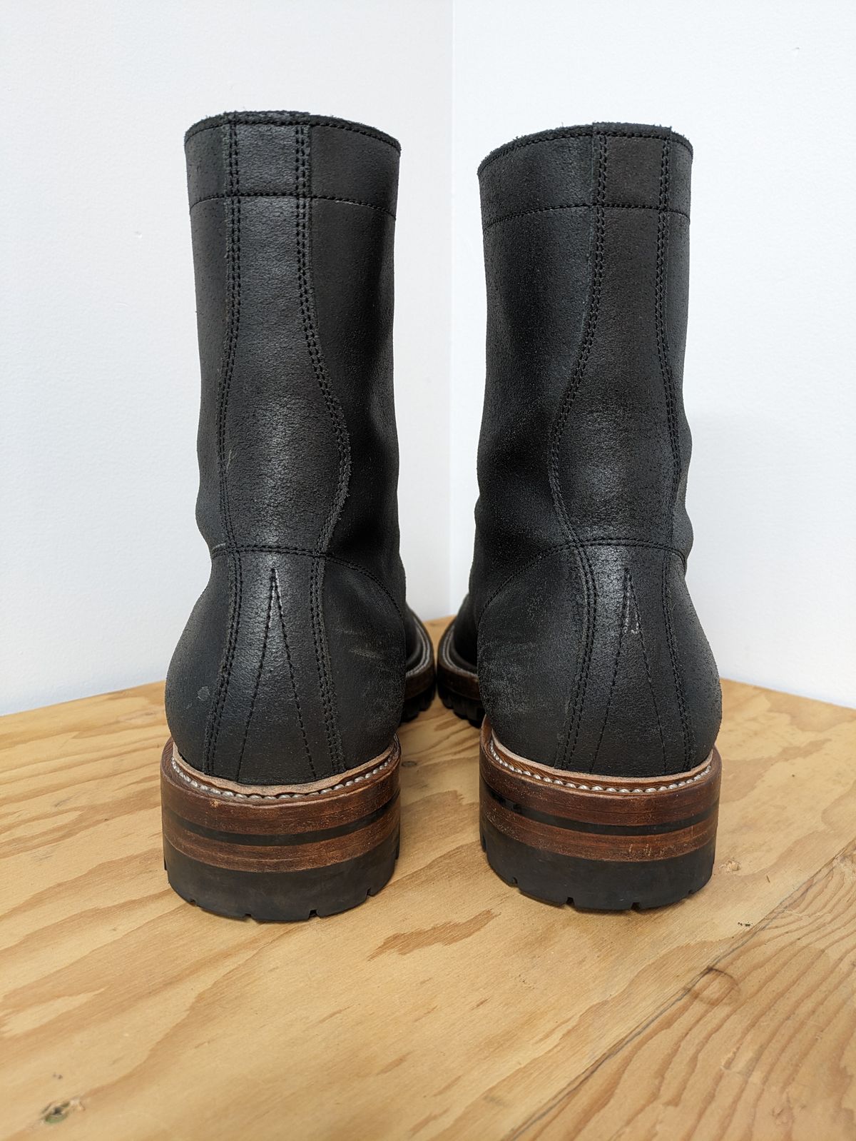 Photo by Dutch_fl on November 4, 2023 of the Prof Barnets Cleon in Indonesian Black Waxed Flesh.
