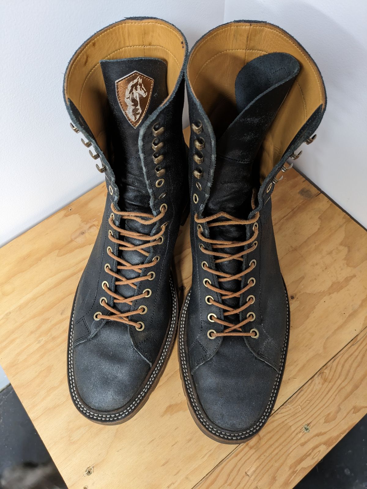 Photo by Dutch_fl on December 5, 2023 of the Prof Barnets Cleon in Indonesian Black Waxed Flesh.