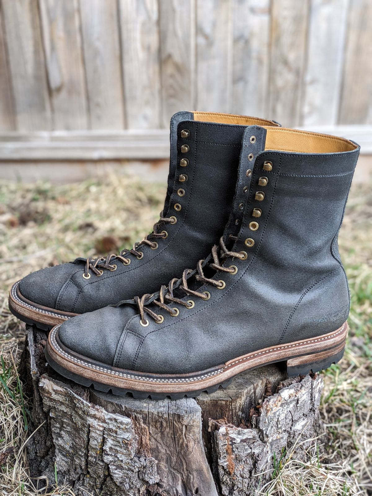 Photo by Dutch_fl on April 5, 2024 of the Prof Barnets Cleon in Indonesian Black Waxed Flesh.