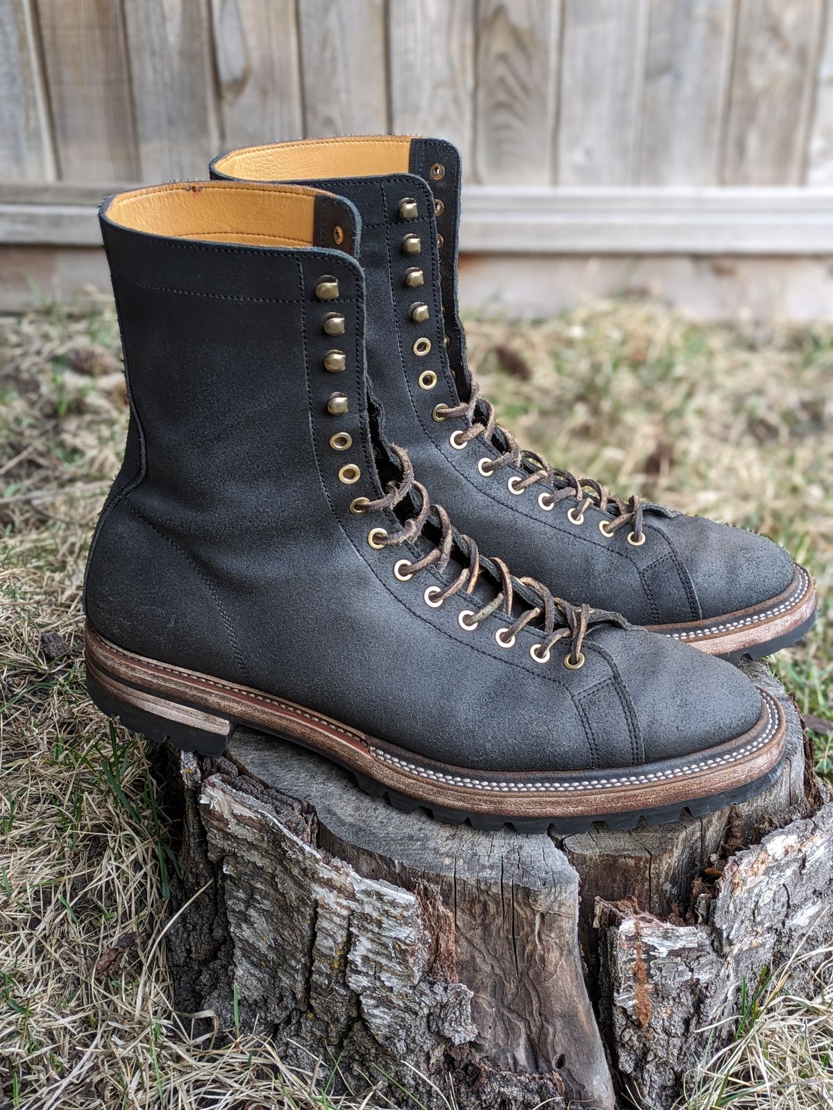 Photo by Dutch_fl on April 5, 2024 of the Prof Barnets Cleon in Indonesian Black Waxed Flesh.
