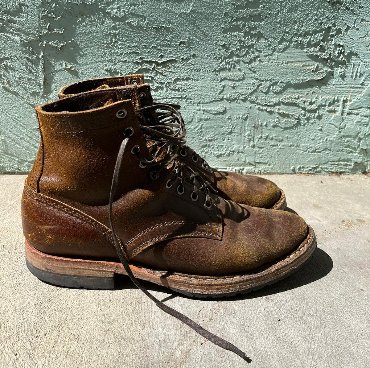 Photo by donyey on April 4, 2024 of the White's MP-Sherman Plain Toe in Horween Cinnamon Waxed Flesh.