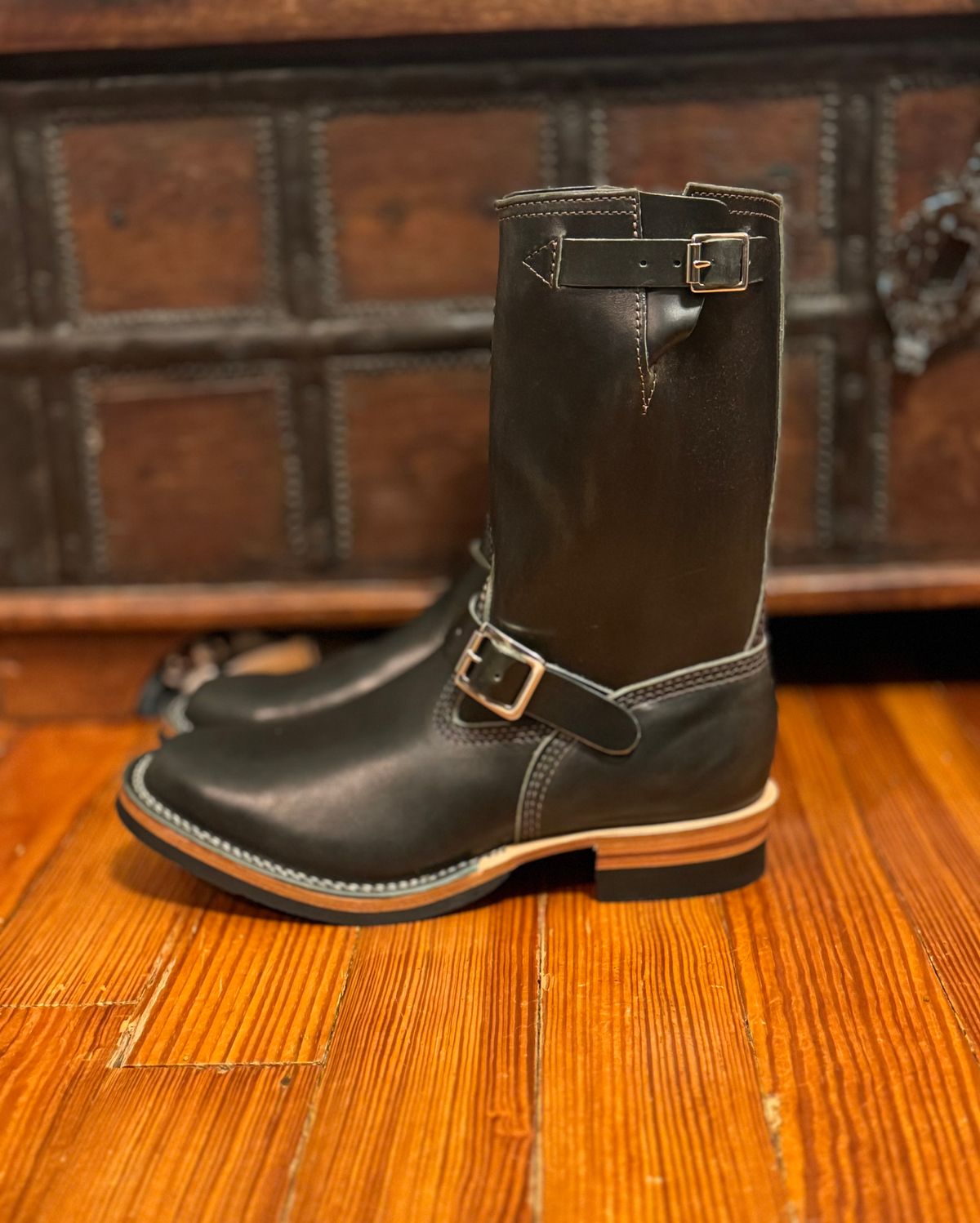 Photo by sthilburn on October 1, 2024 of the Wesco Mister Lou in Maryam Petrolio Waxed Black Horsehide.