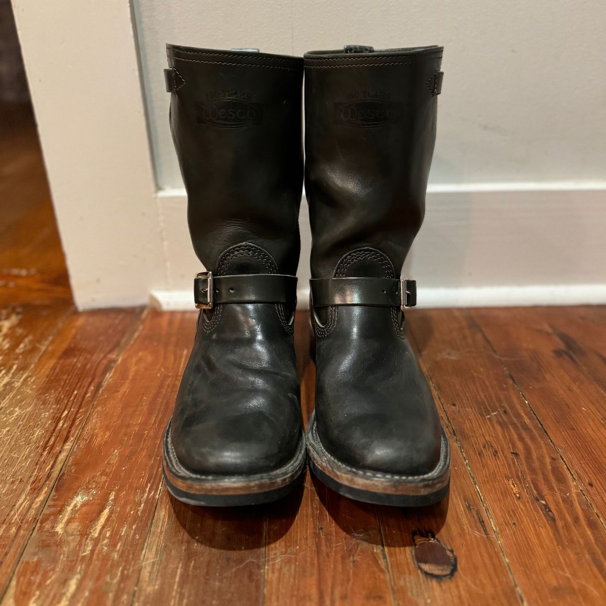 Photo by sthilburn on December 6, 2024 of the Wesco Mister Lou in Maryam Petrolio Waxed Black Horsehide.