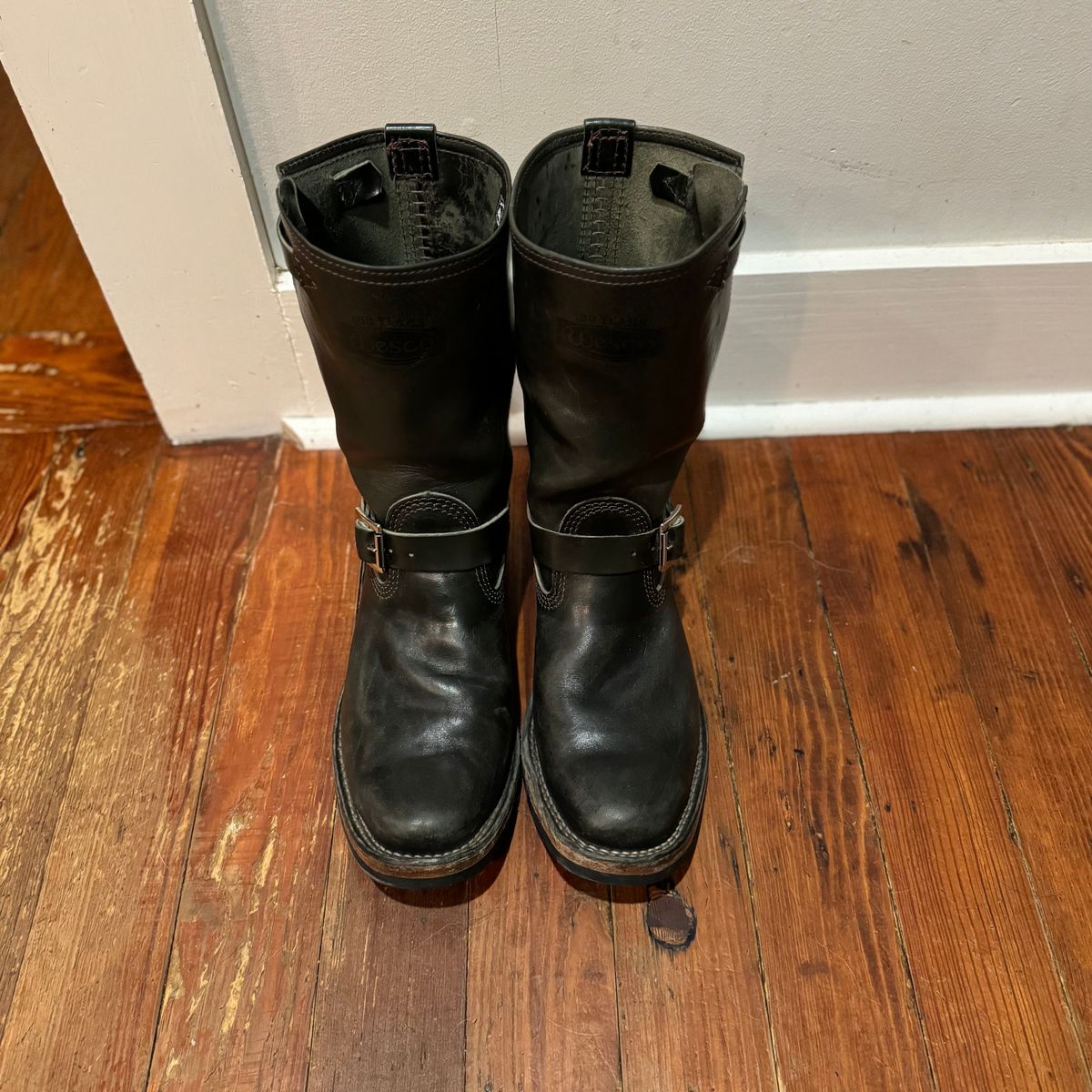 Photo by sthilburn on December 6, 2024 of the Wesco Mister Lou in Maryam Petrolio Waxed Black Horsehide.