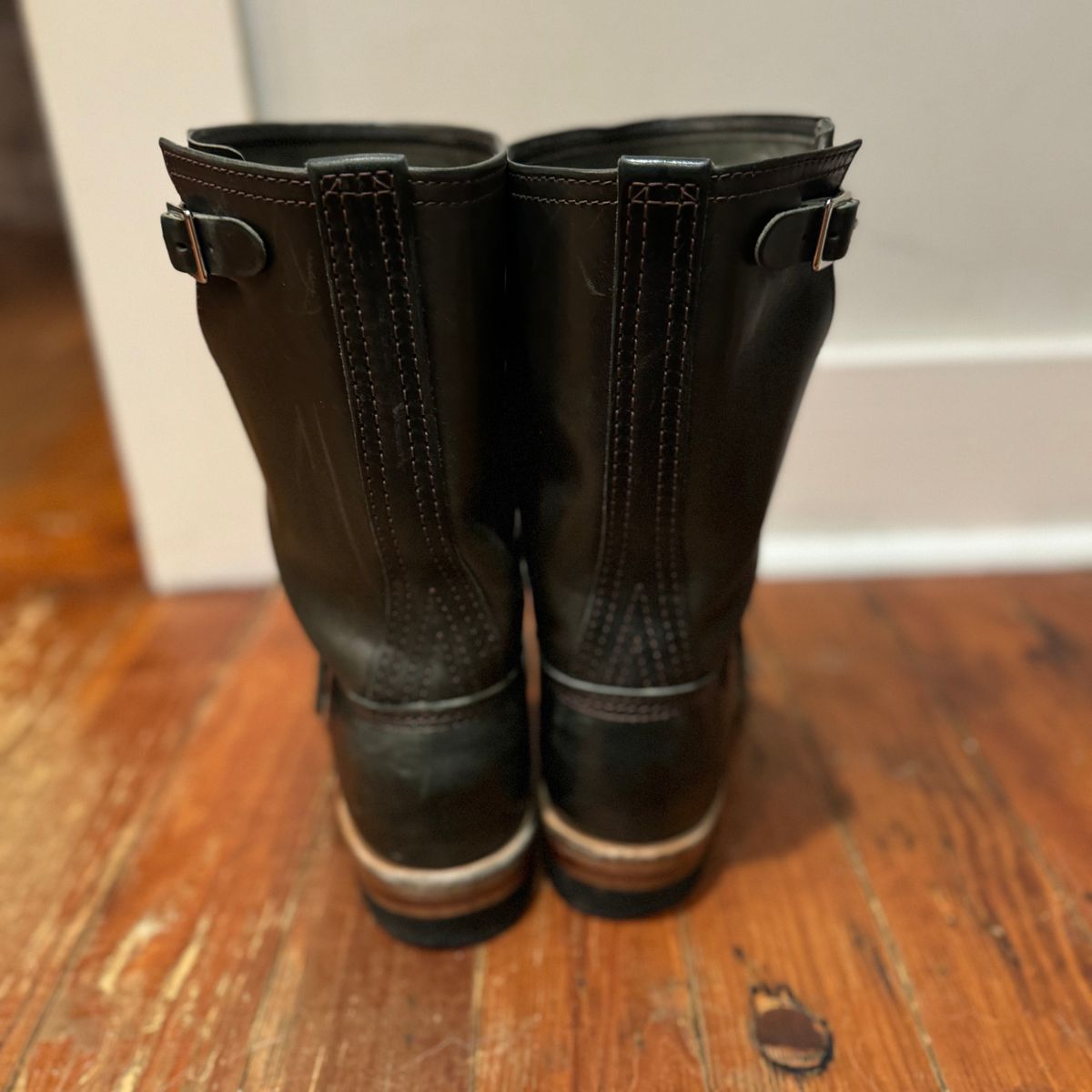 Photo by sthilburn on December 6, 2024 of the Wesco Mister Lou in Maryam Petrolio Waxed Black Horsehide.