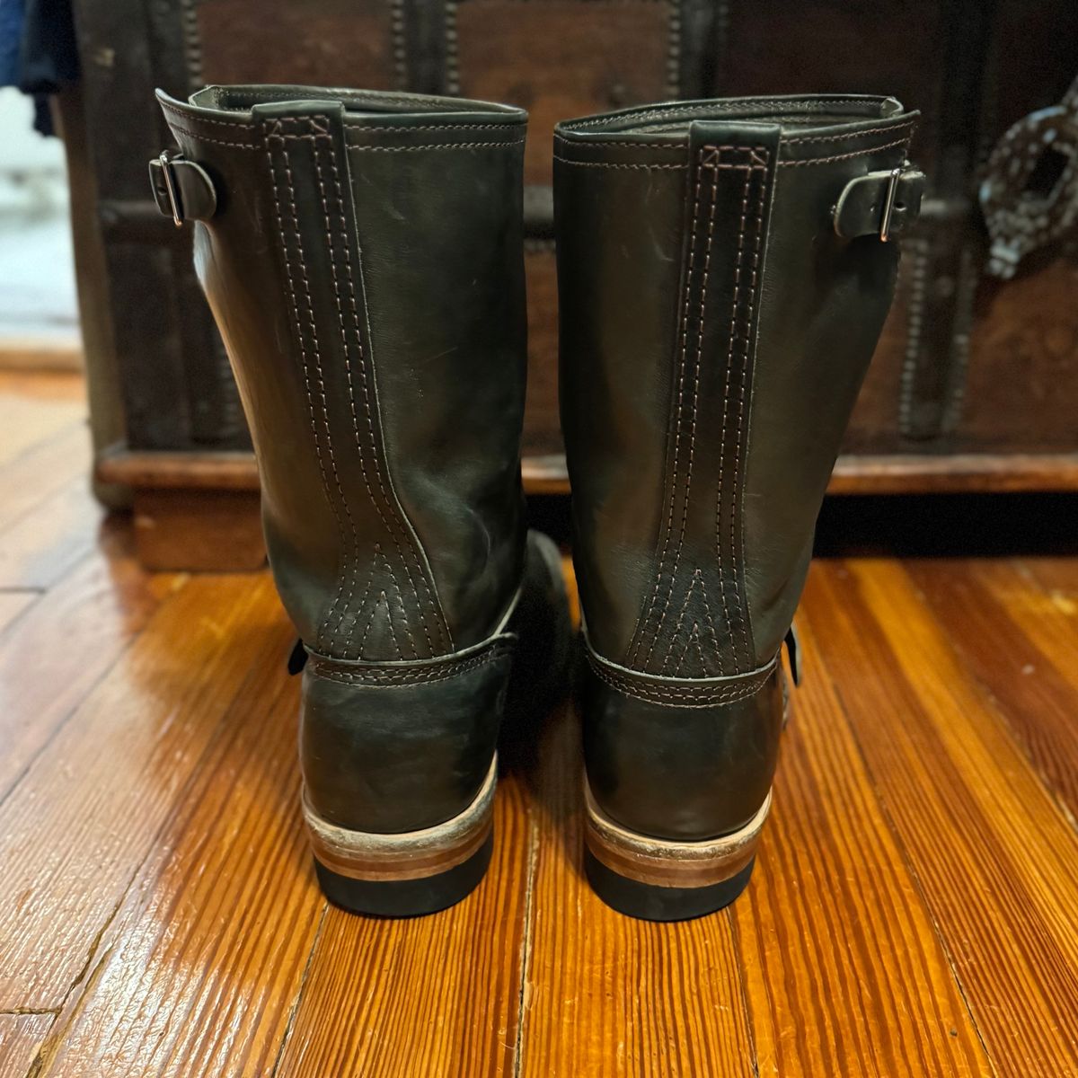 Photo by sthilburn on January 6, 2025 of the Wesco Mister Lou in Maryam Petrolio Waxed Black Horsehide.