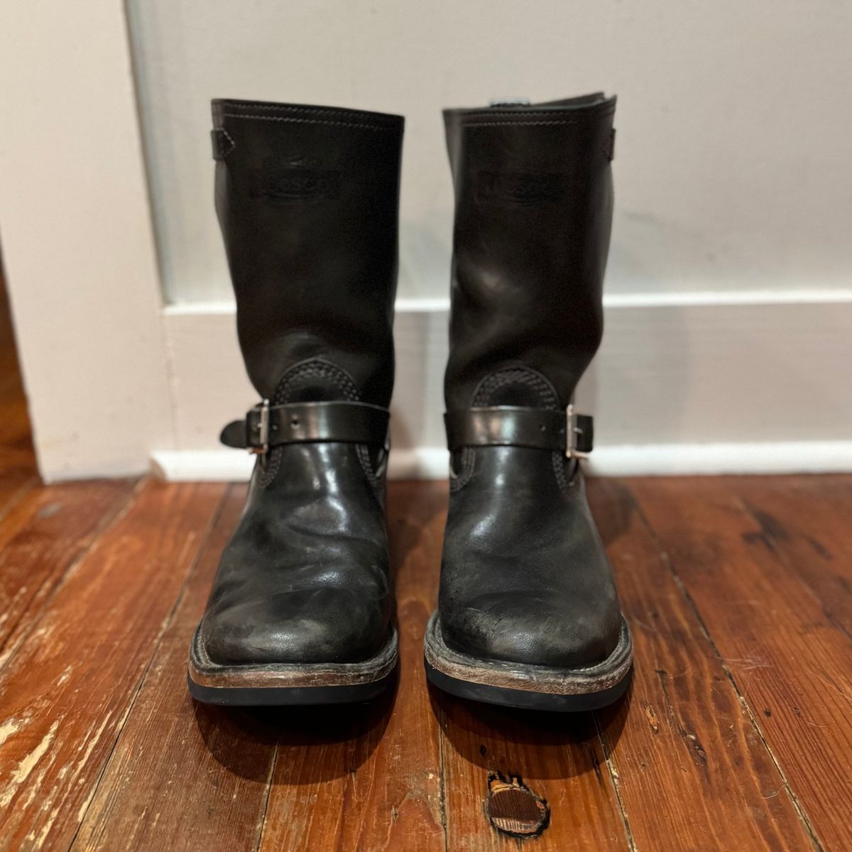 Photo by sthilburn on April 6, 2025 of the Wesco Mister Lou in Maryam Petrolio Waxed Black Horsehide.