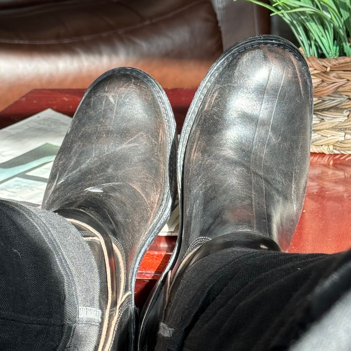 Photo by sthilburn on January 5, 2024 of the Role Club Engineer Boots in Horween Black Chromexcel Horsehide.