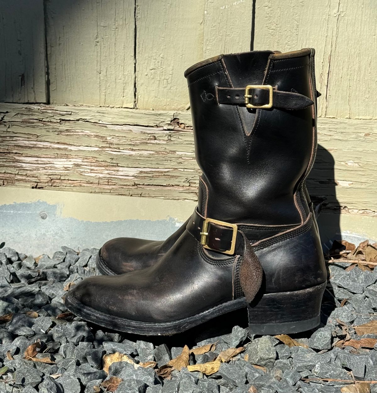 Photo by sthilburn on January 5, 2024 of the Role Club Engineer Boots in Horween Black Chromexcel Horsehide.