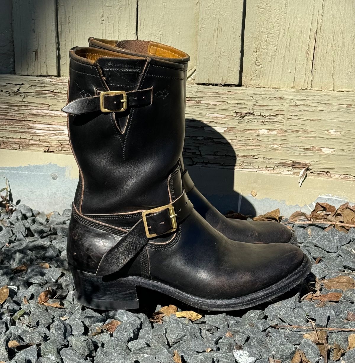 Photo by sthilburn on January 5, 2024 of the Role Club Engineer Boots in Horween Black Chromexcel Horsehide.