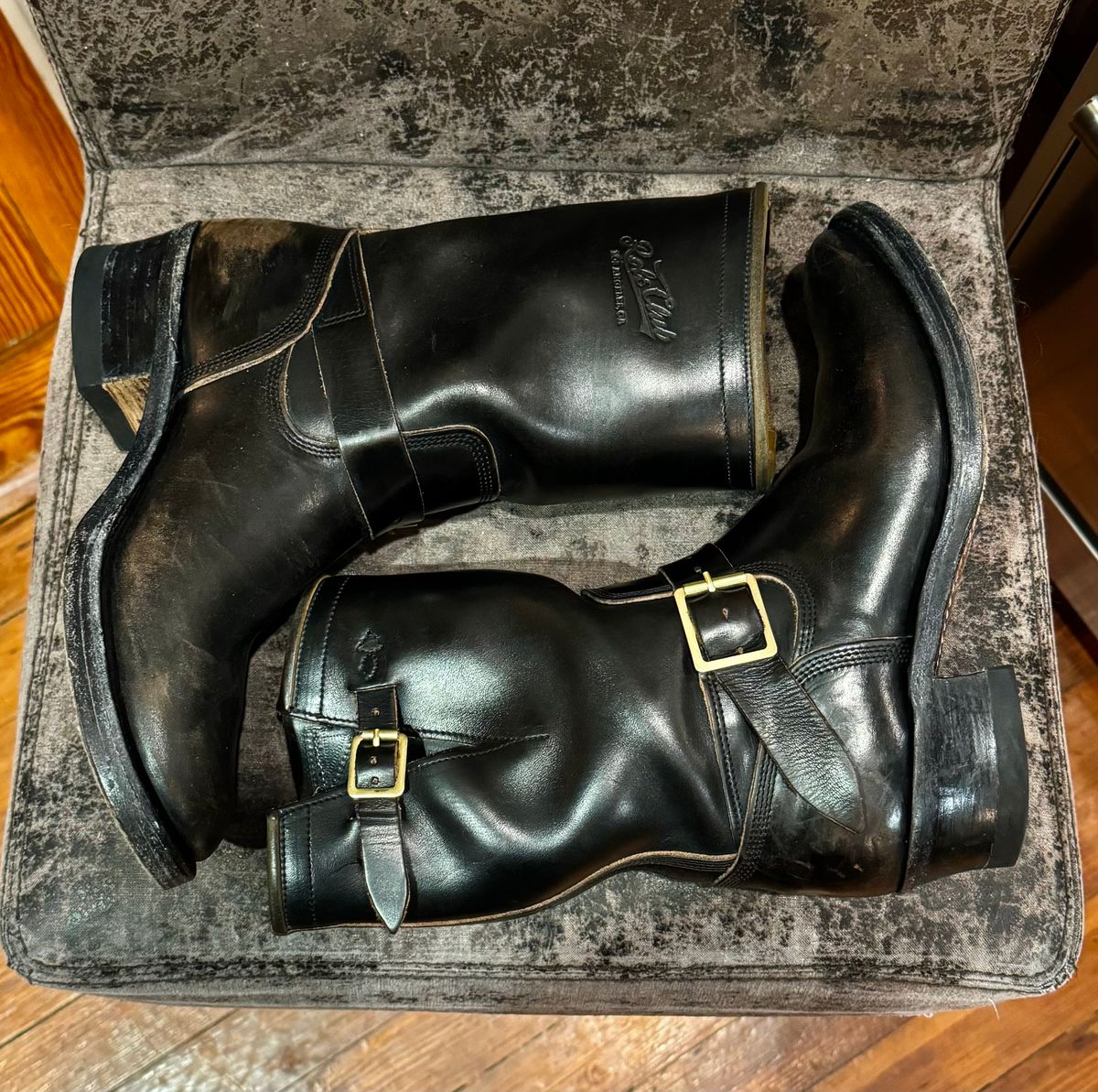 Photo by sthilburn on March 5, 2024 of the Role Club Engineer Boots in Horween Black Chromexcel Horsehide.