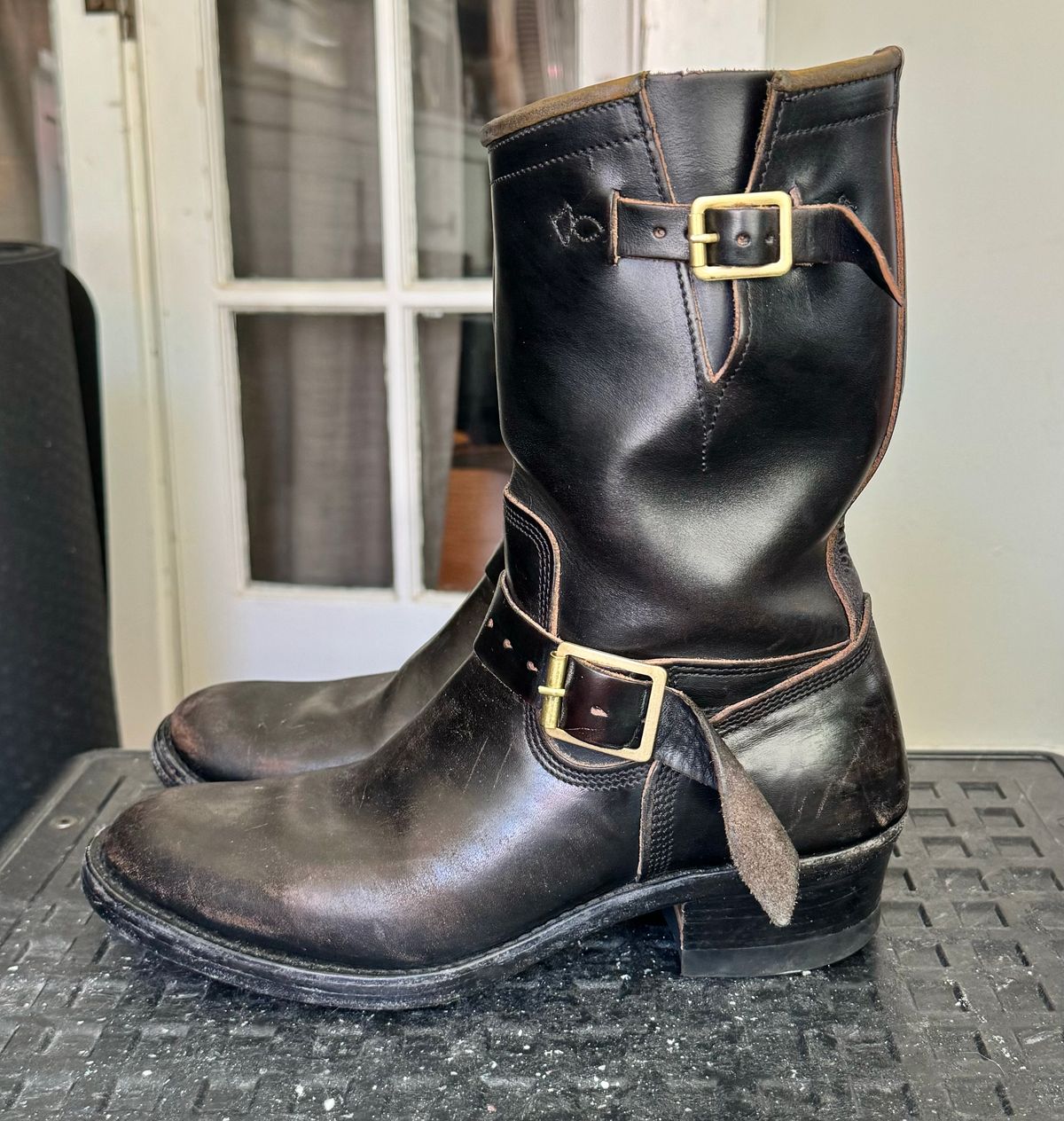 Photo by sthilburn on April 5, 2024 of the Role Club Engineer Boots in Horween Black Chromexcel Horsehide.