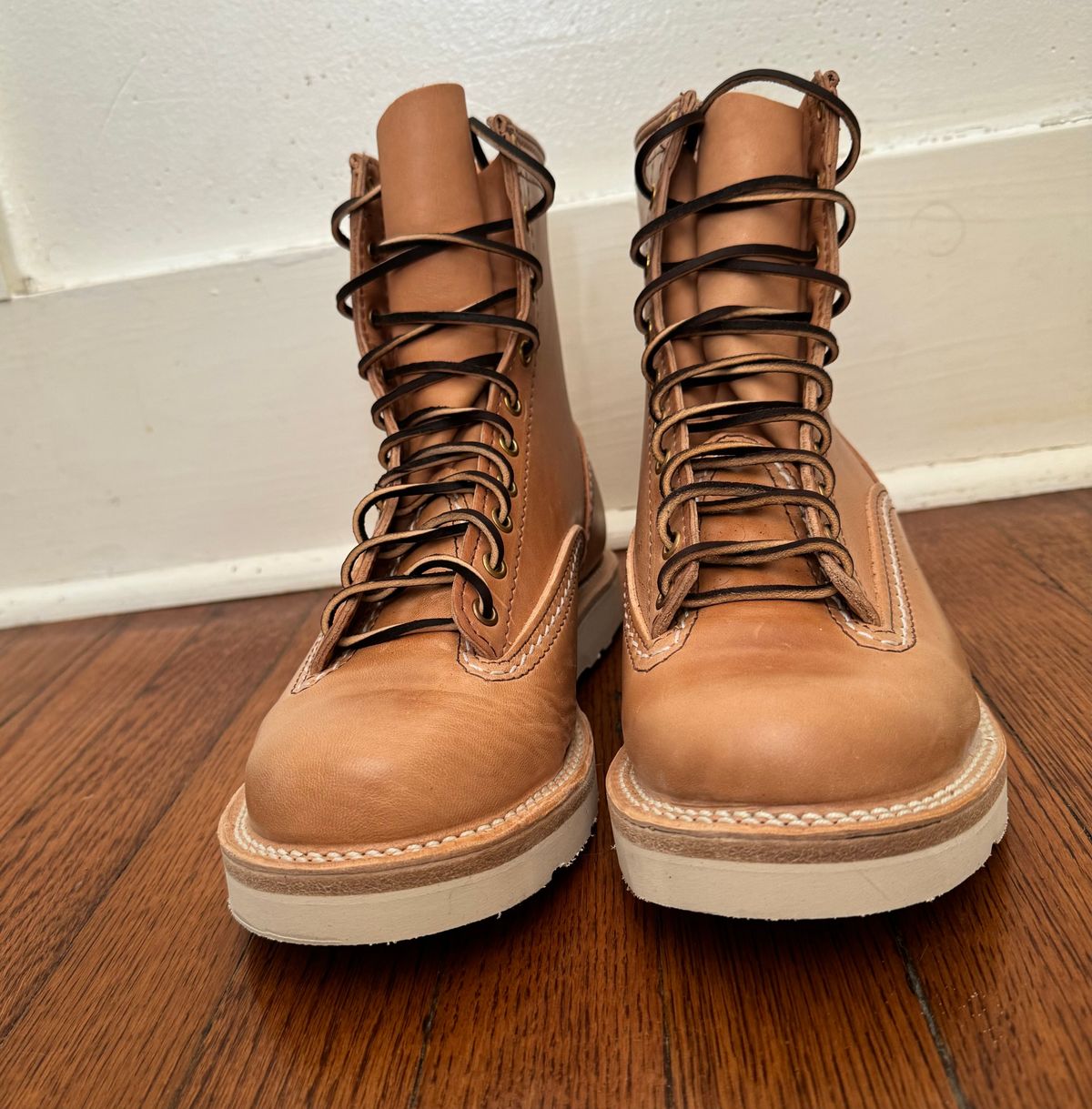 Photo by sthilburn on October 1, 2023 of the Wesco Jobmaster in Maryam Natural Horsehide.