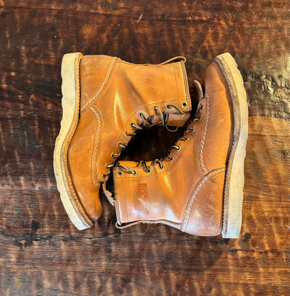 Photo by sthilburn on November 3, 2023 of the Wesco Jobmaster in Maryam Natural Horsehide.